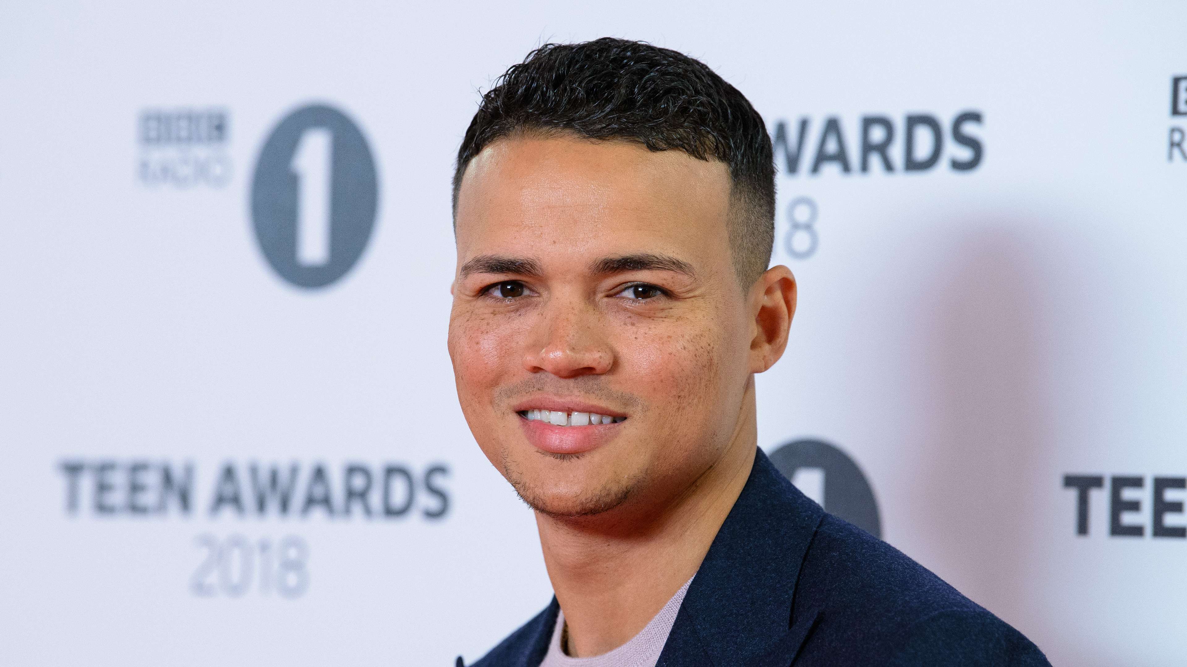 Jenas set to return to TV despite BBC sacking  