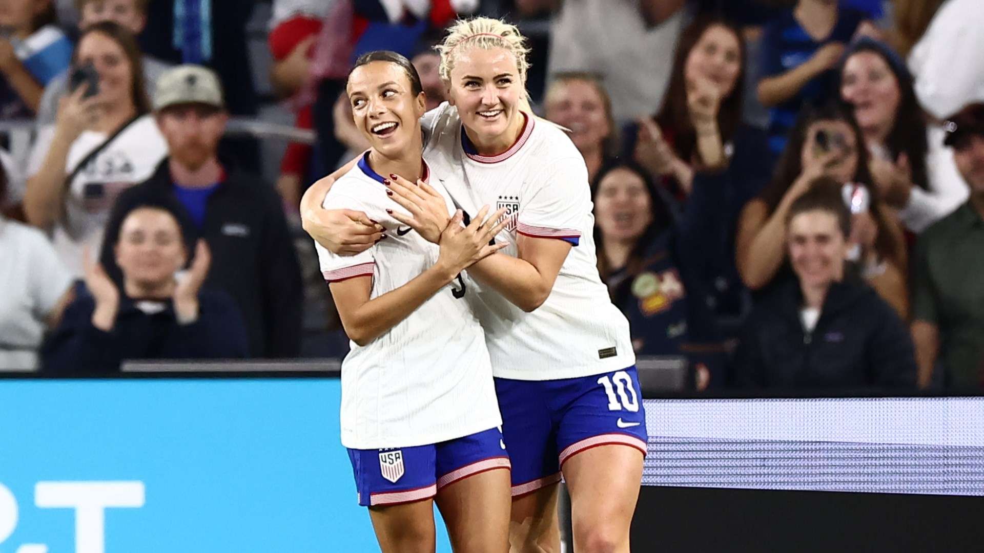 Social media reacts to USWNT's 3-1 victory over Iceland  