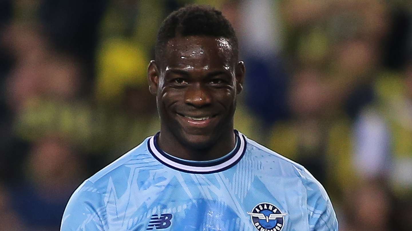 Balotelli medical booked as transfer gets green light  