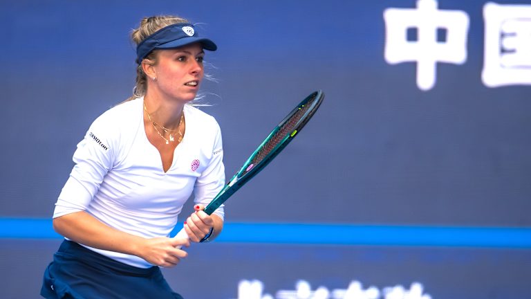 Stefanos Tsitsipas criticizes Fergus Murphy for having "no clue about tennis", chair umpire tells him to "watch more matches"  