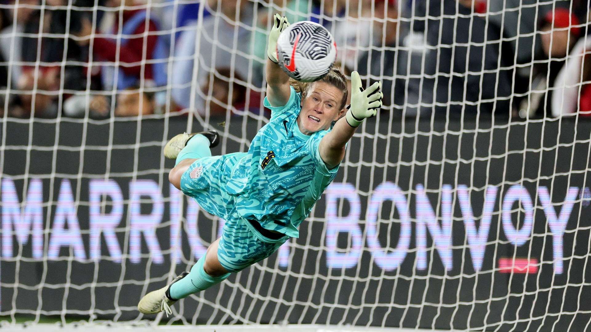 U.S. goalkeeper Naeher announces international retirement  
