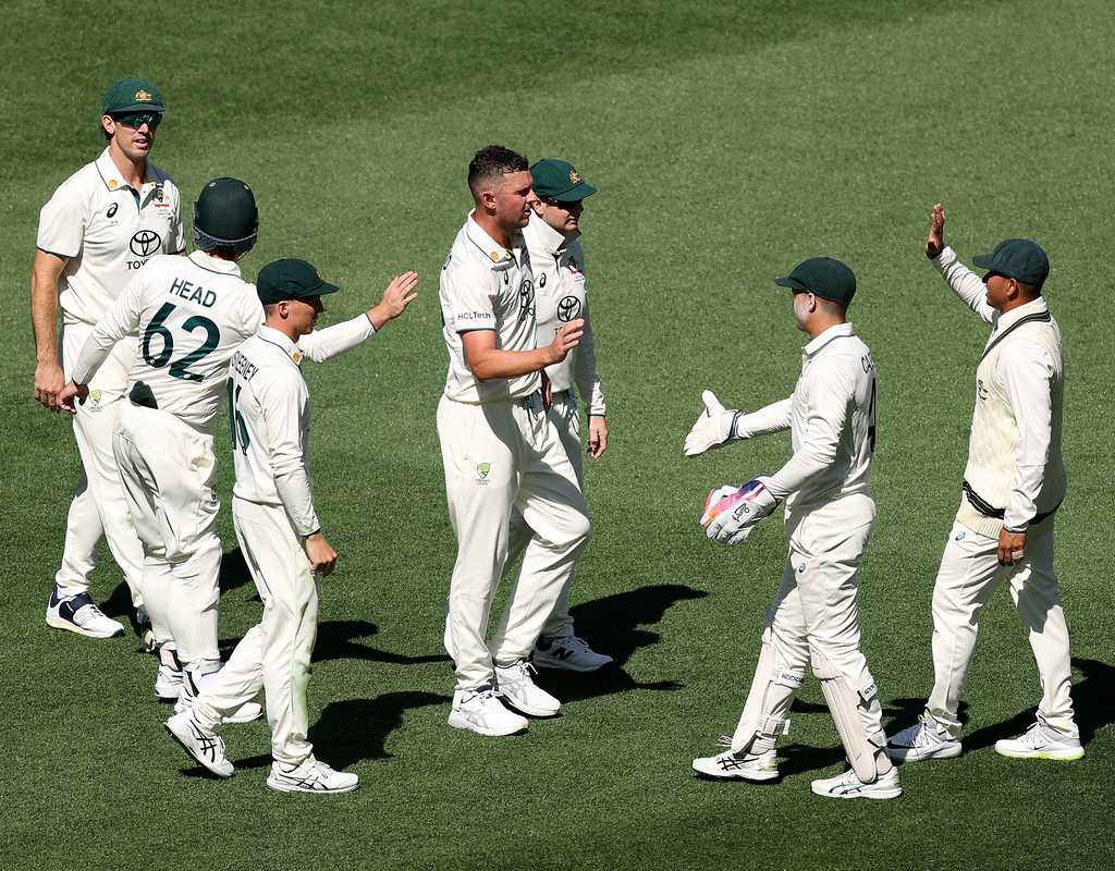 Australia quicks bundle out India for 150  