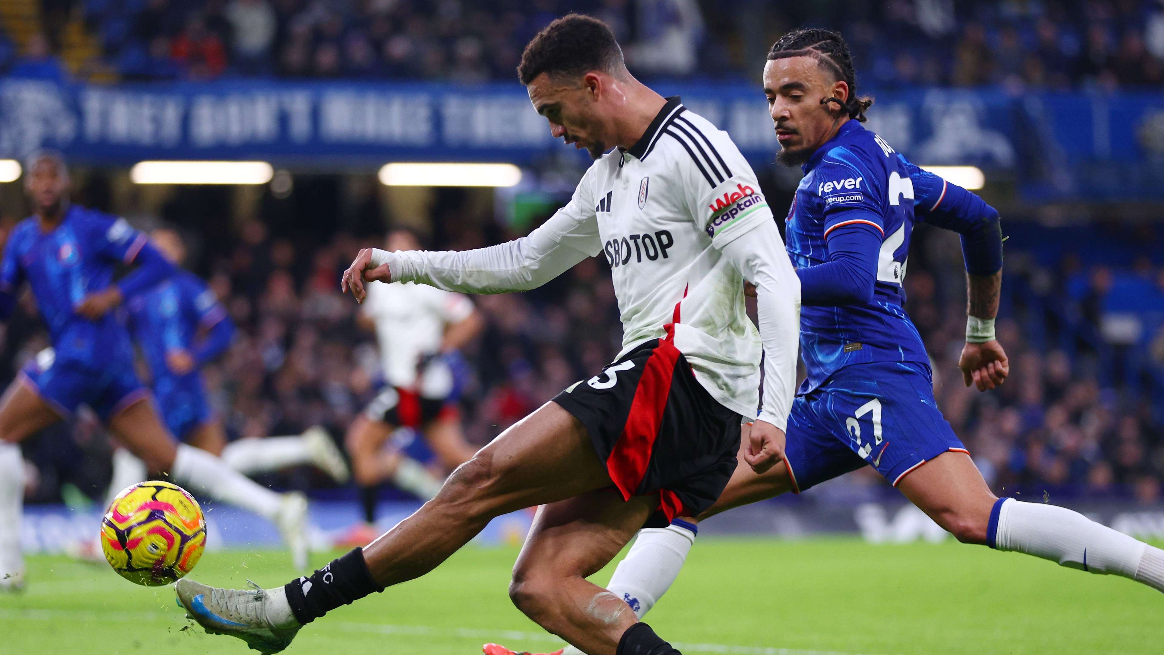 USMNT's Robinson and Fulham stun Chelsea with Boxing Day win  