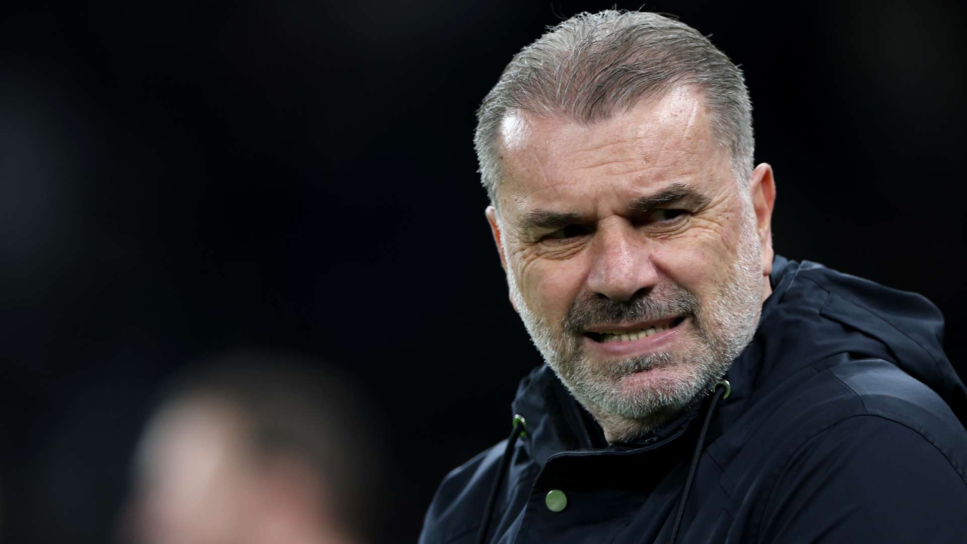 📽️ | Postecoglou pulls hamstring! Spurs manager's injury joke  