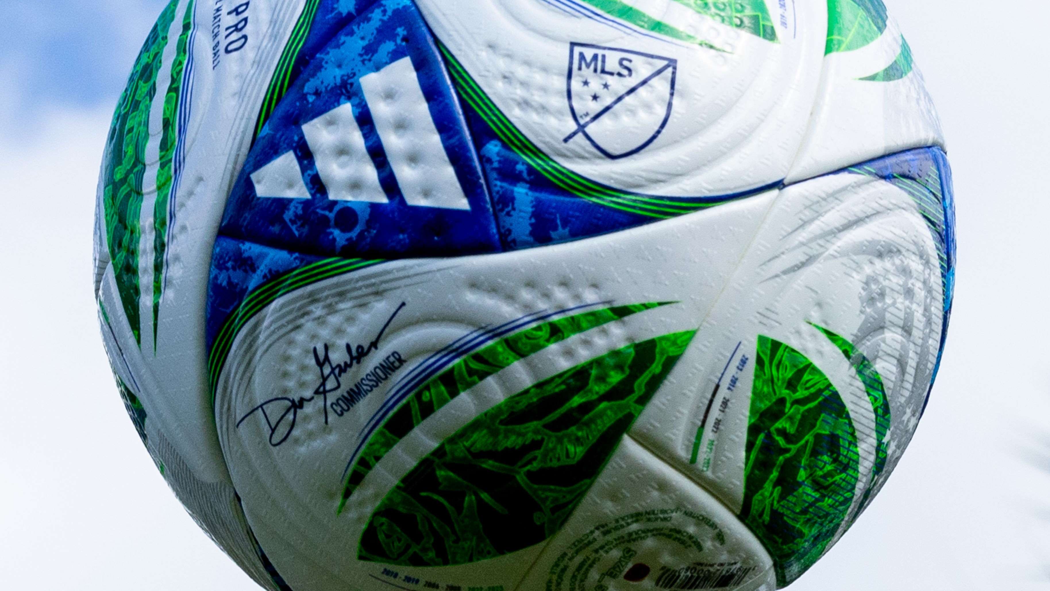 MLS changes rules, will allow teams to pay cash for players  