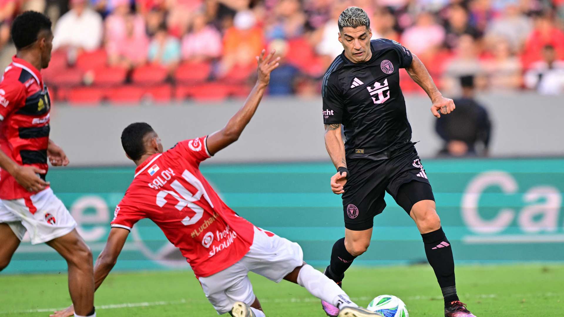 Luis Suarez grabs an assist as Inter Miami pick up easy win  