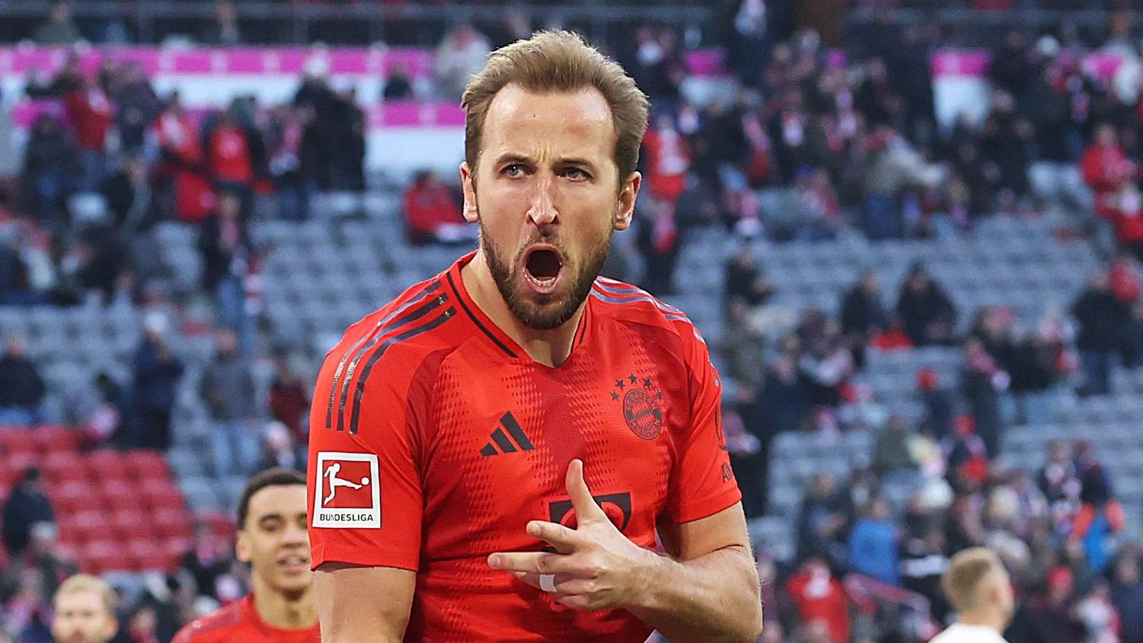 Kane wins a trophy! Bayern striker handed Goal of the Year prize  