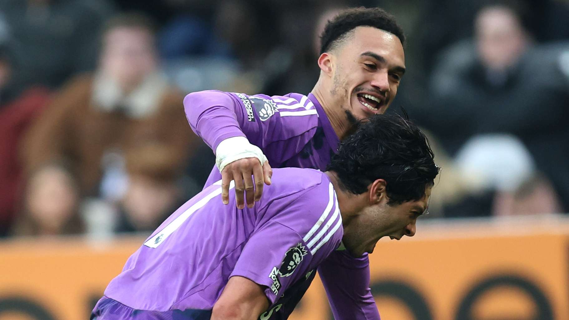 📽️ | USMNT's Robinson's assist help Fulham upset Newcastle  