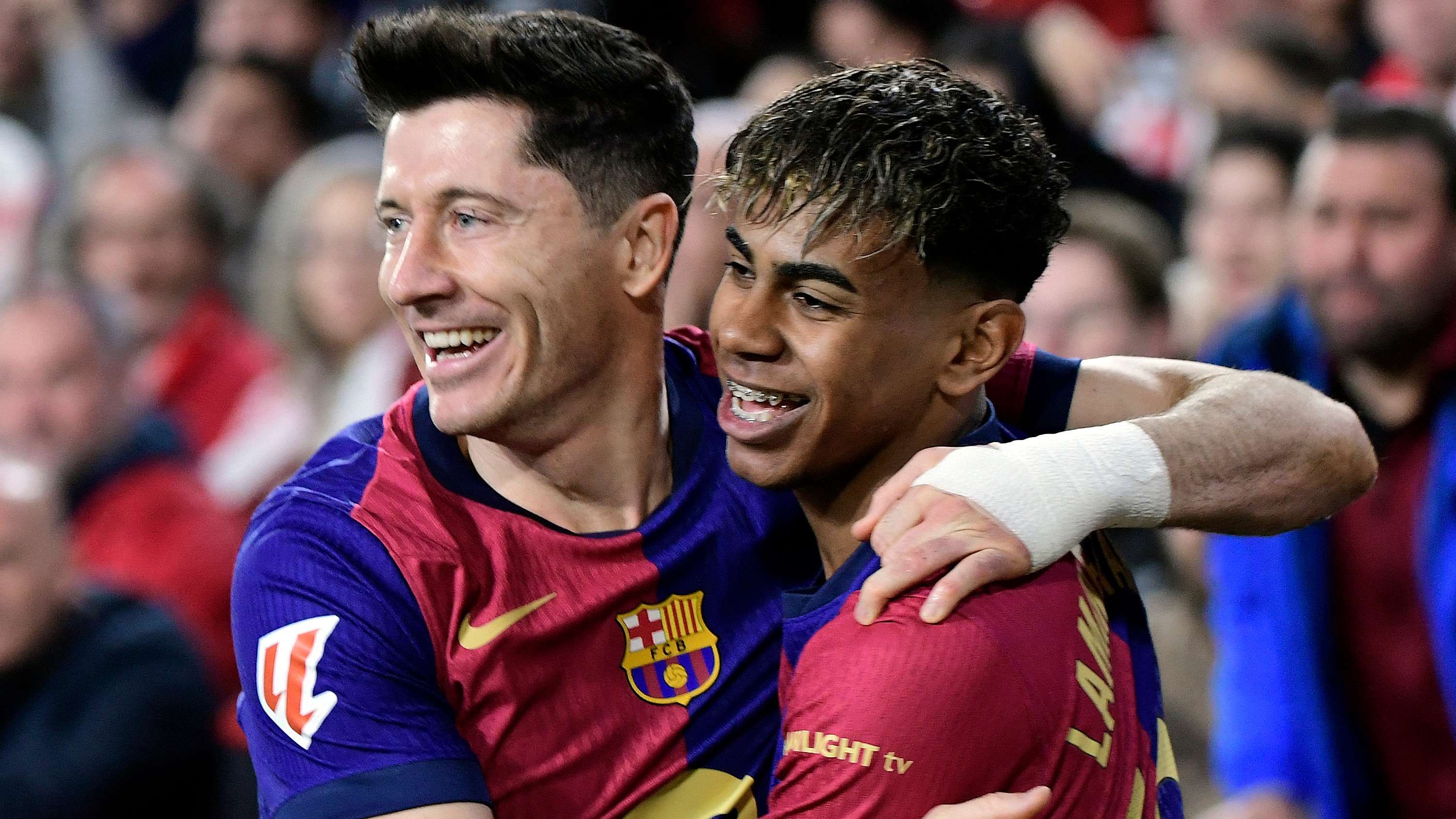 Lewandowski warns Yamal as hype around wonderkid builds  