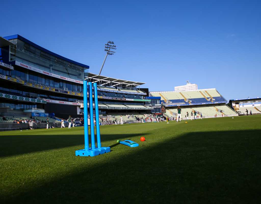 Jaymeet Patel keeps Gujarat in the hunt in tense battle for the lead  