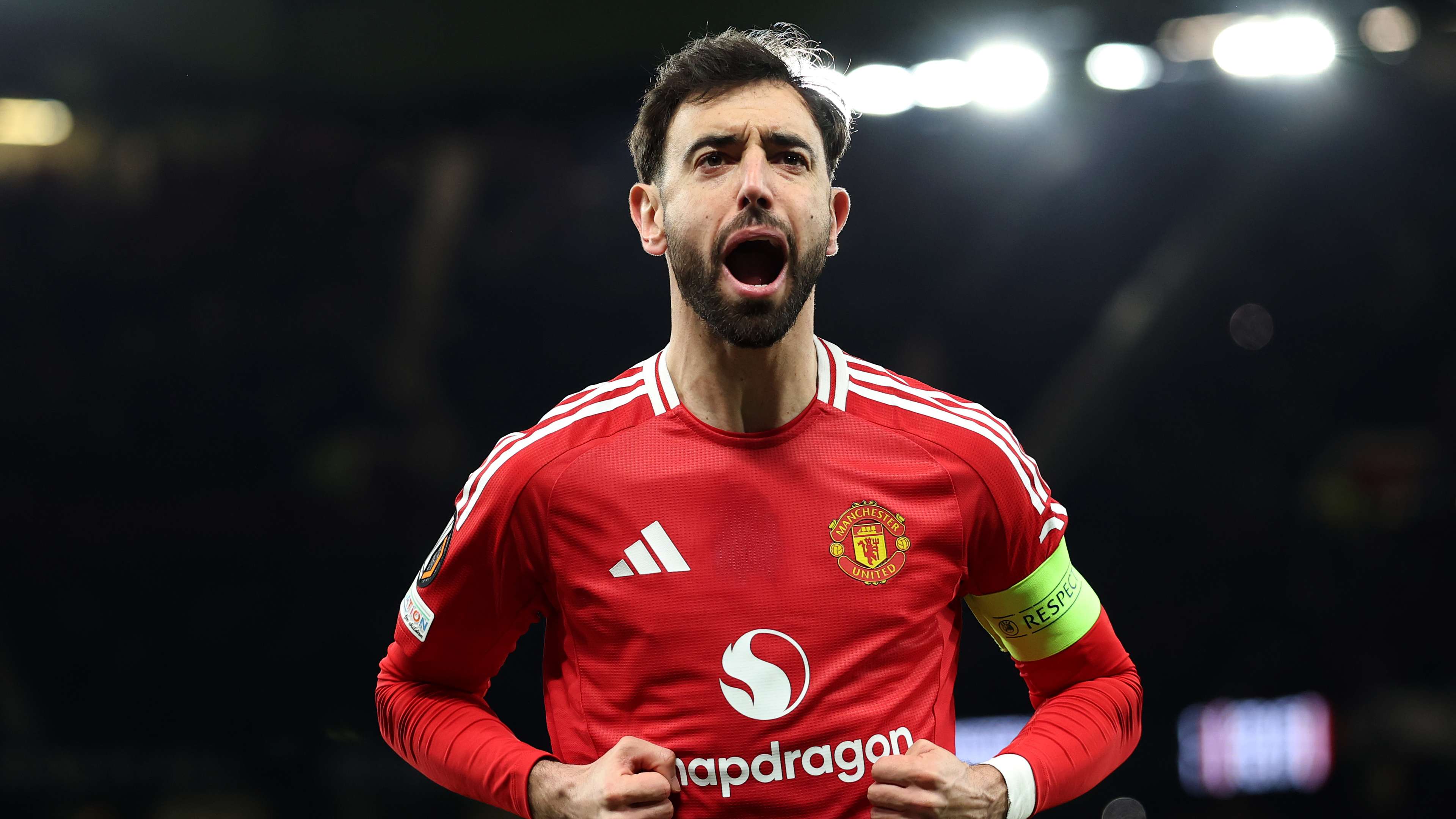 Fernandes joins Rooney & Beckham in exclusive club  