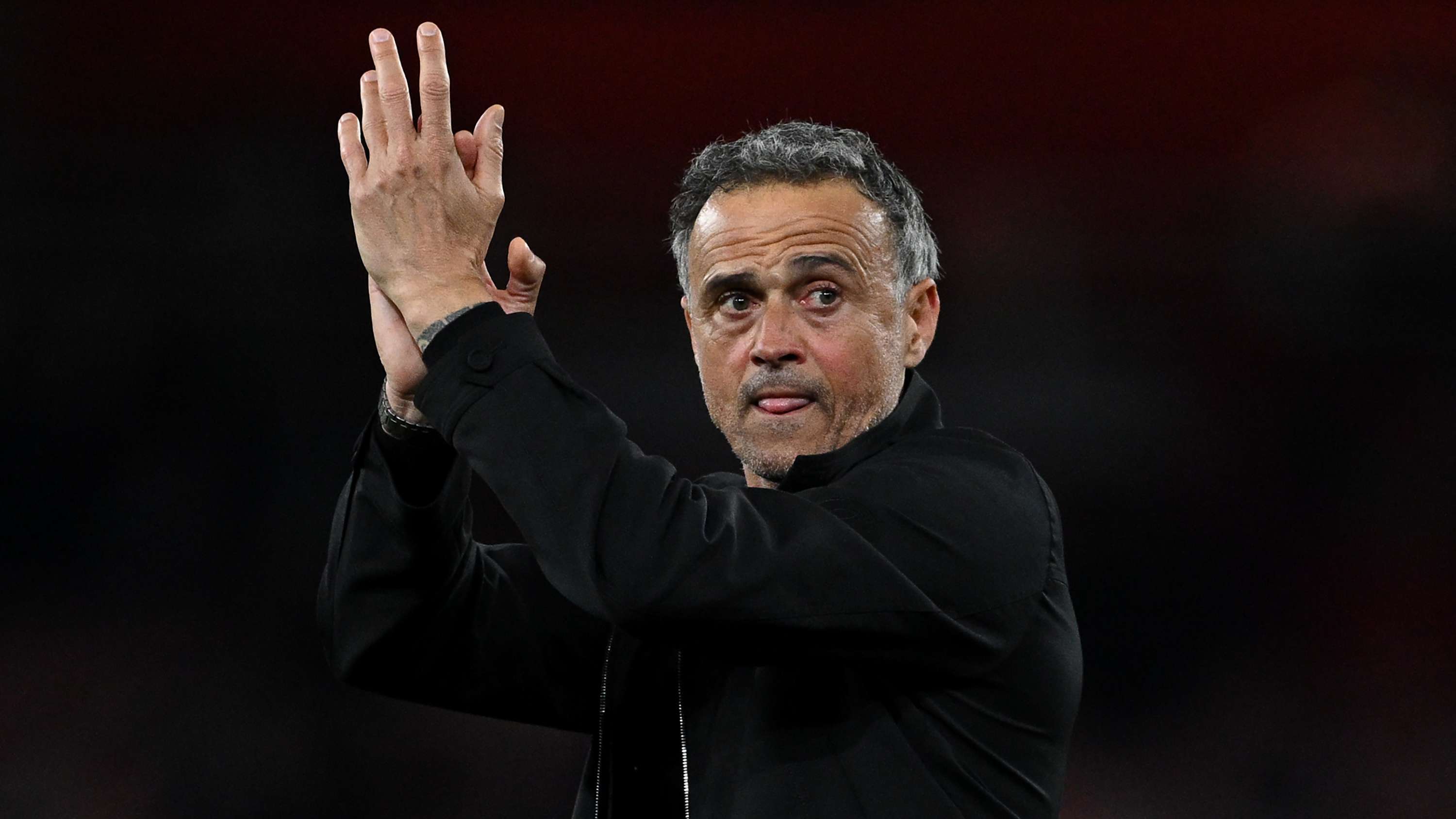 'Nothing to lose' - PSG boss Luis Enrique fires Arsenal warning  