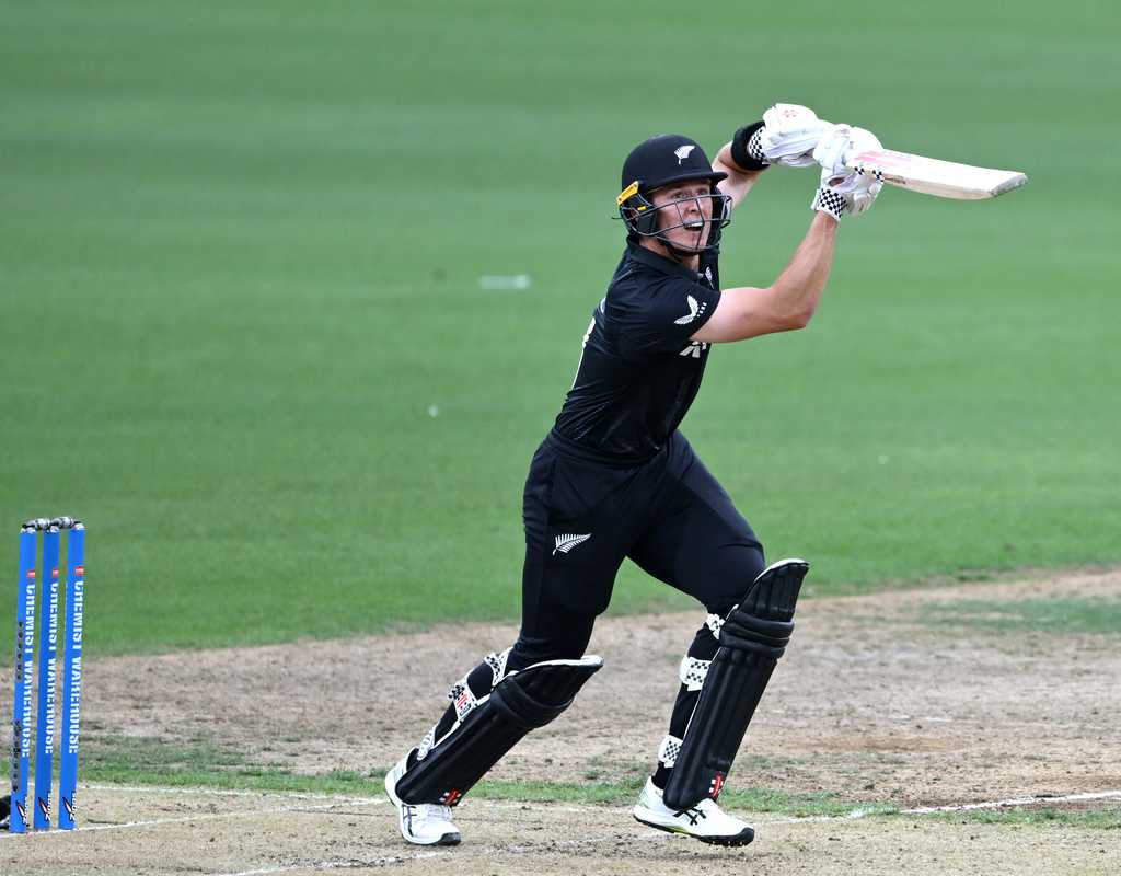 Hay, Sears propel New Zealand to series win  