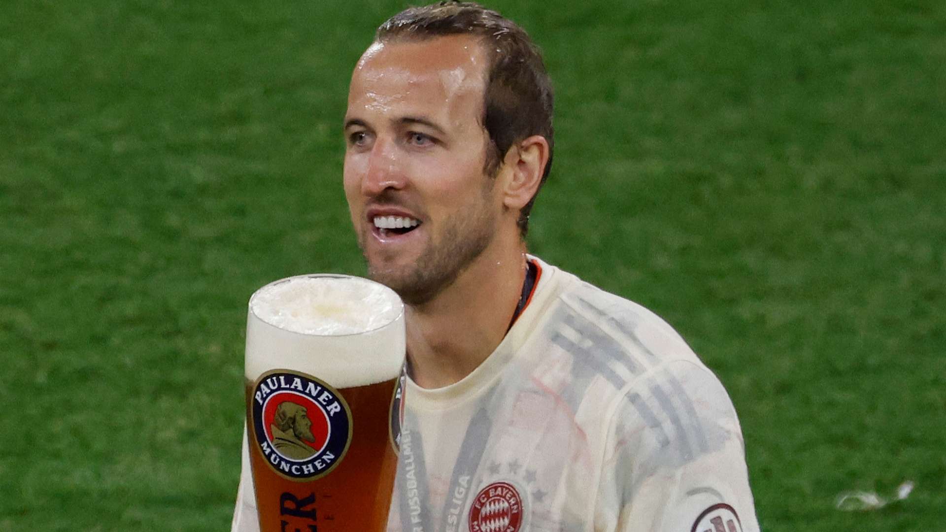 Did Kane celebrate too much? Kompany explains striker's bench role  