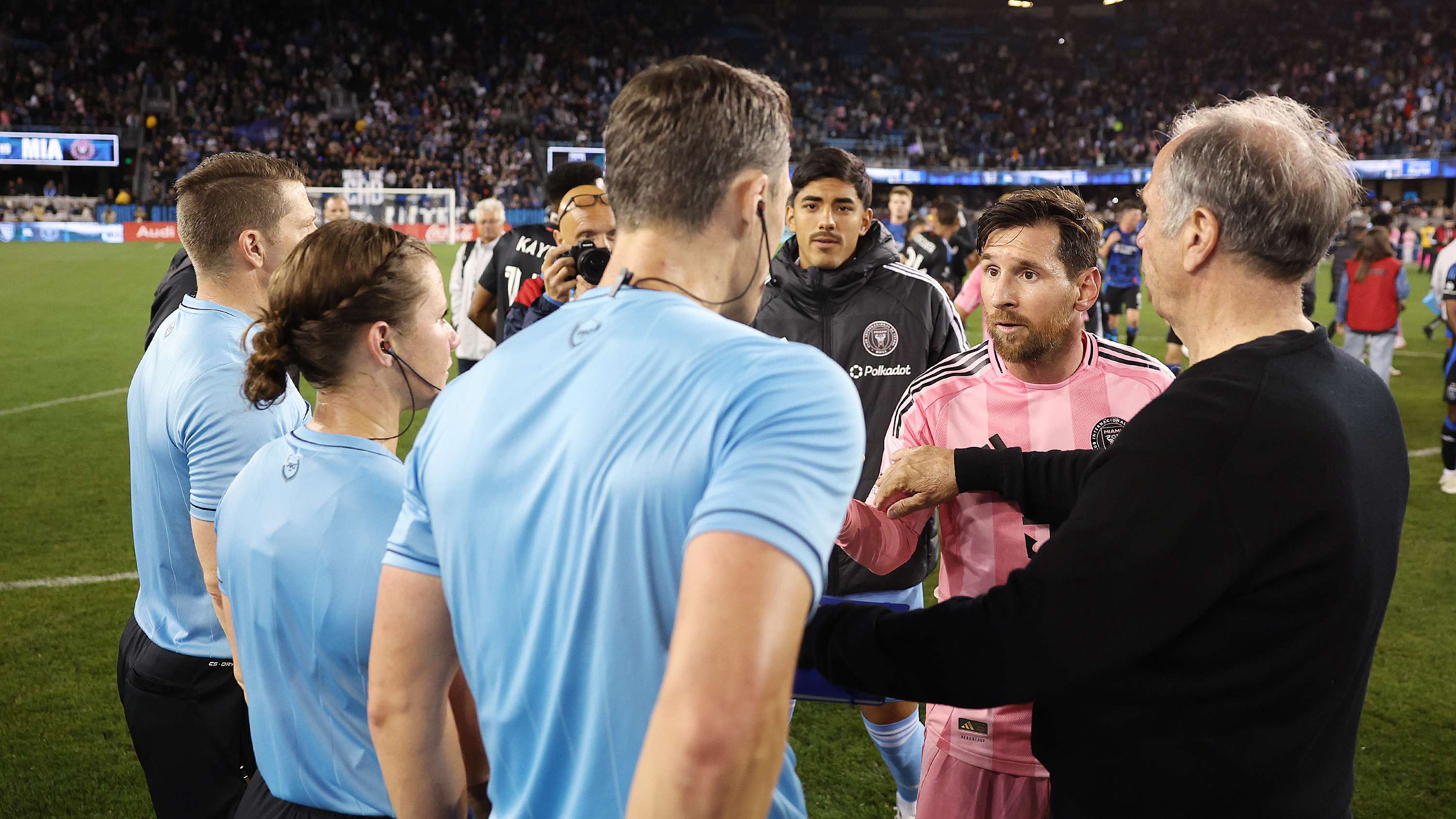 Lalas criticizes Messi confronting the referee after 3-3 draw  