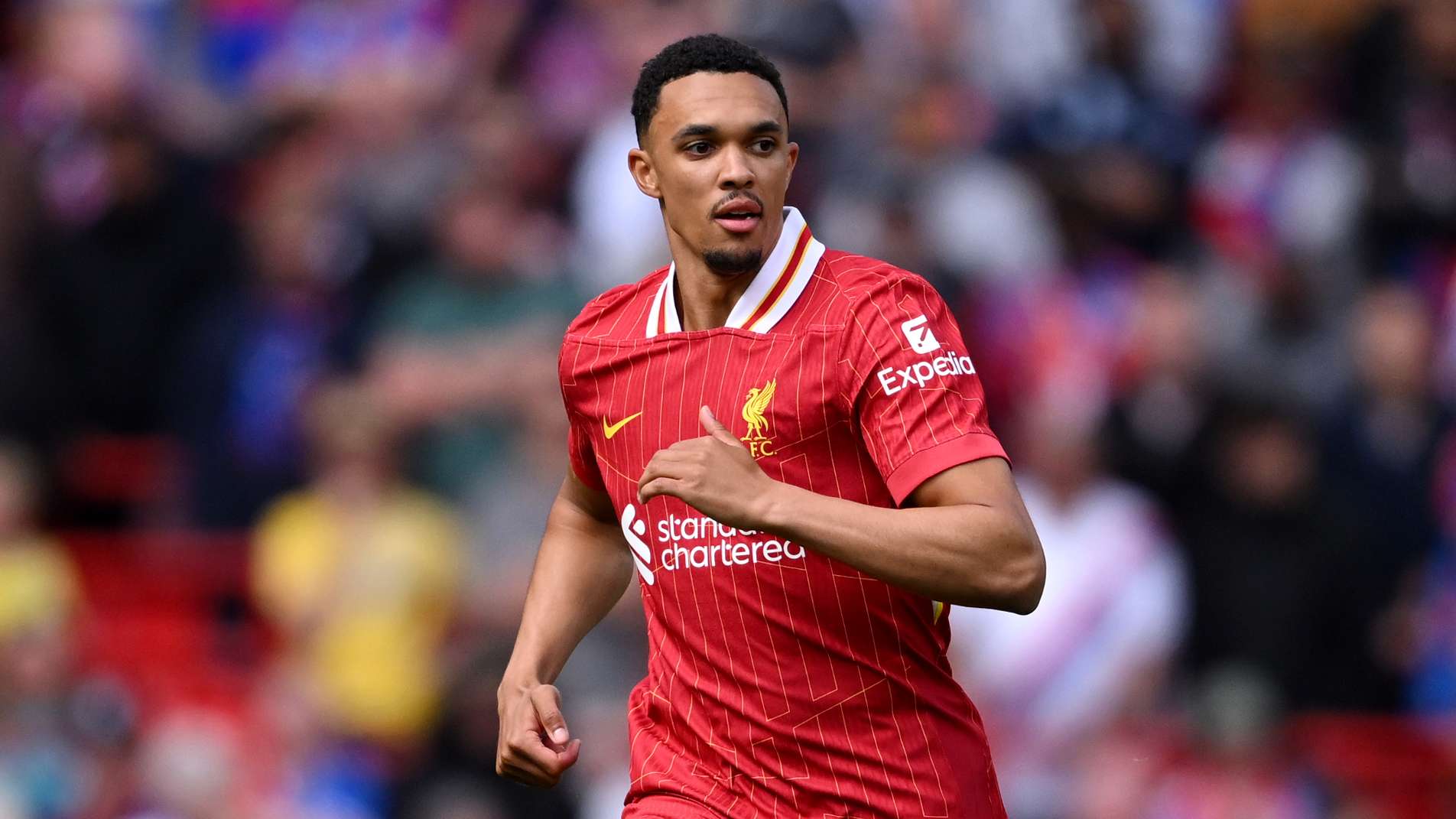 📽️ | Trent receives warm reception in final Liverpool game  