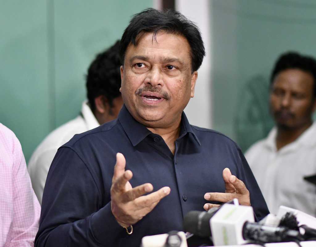 Faruque Ahmed asked to step down as BCB's president  