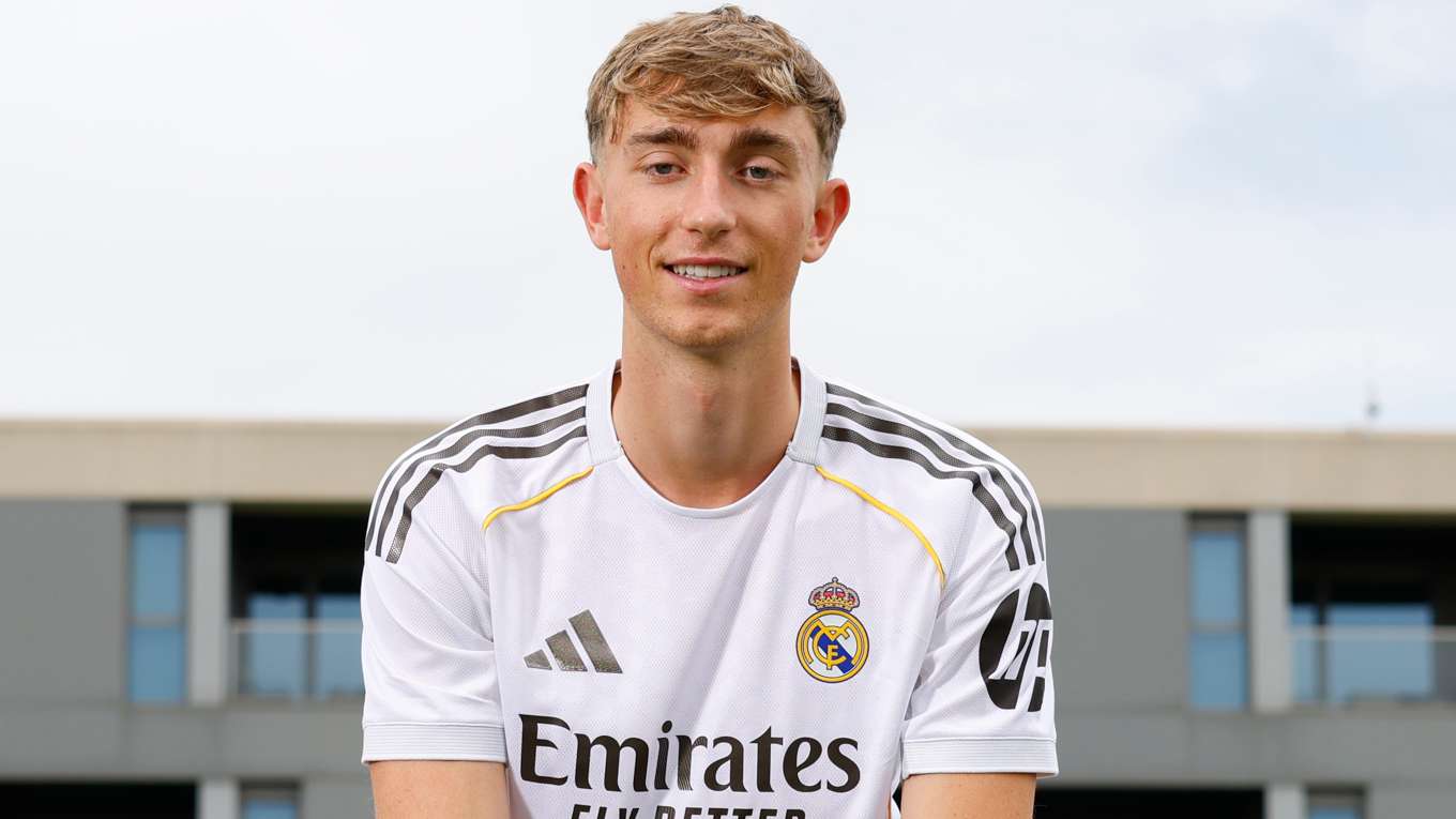 Huijsen admits 'Madrid club of my life' after dream move  