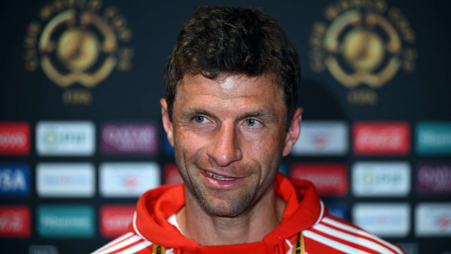 Muller brutally shuts down Man Utd transfer question  