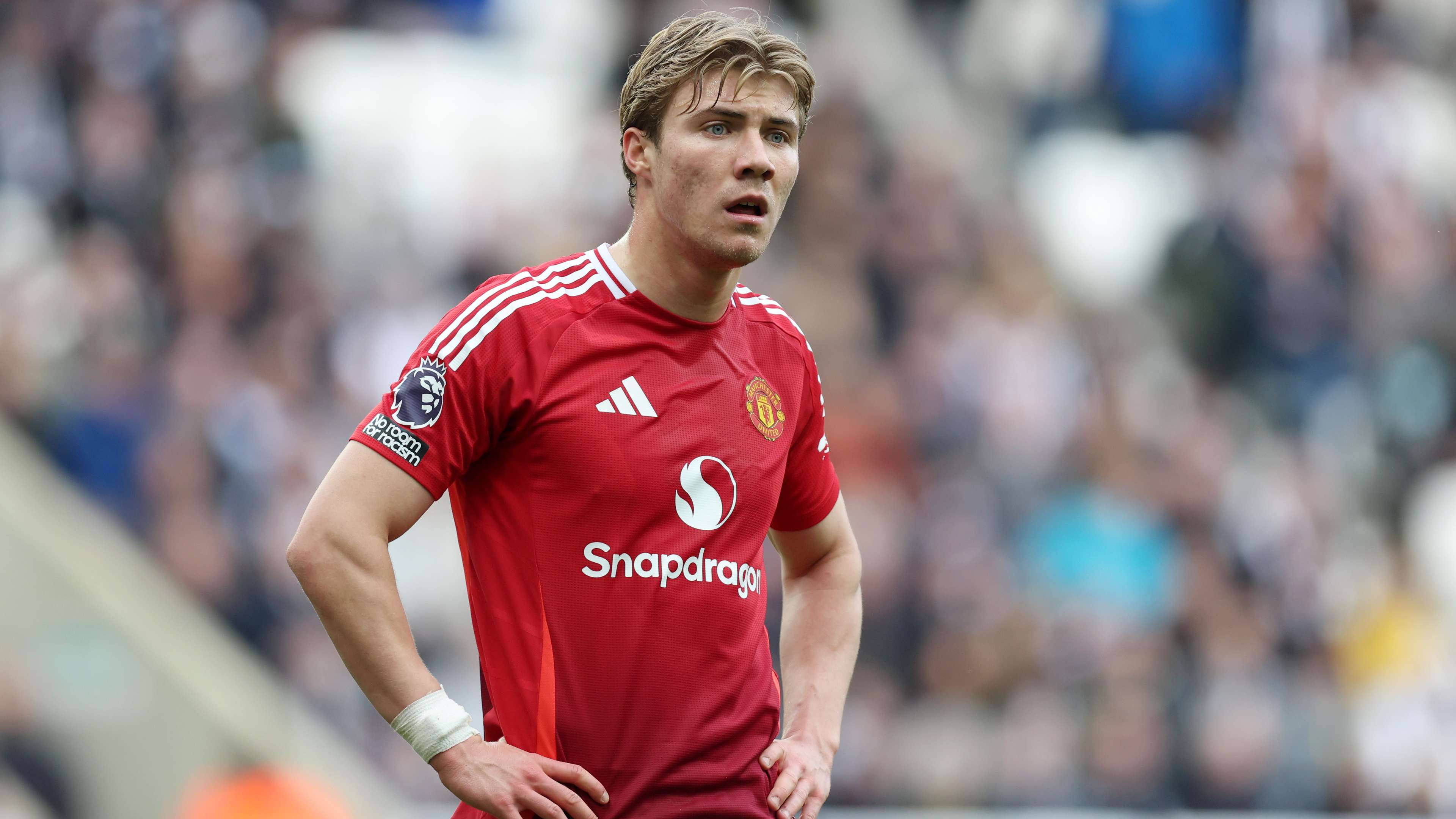 Hojlund's stance on Man Utd exit unchanged  