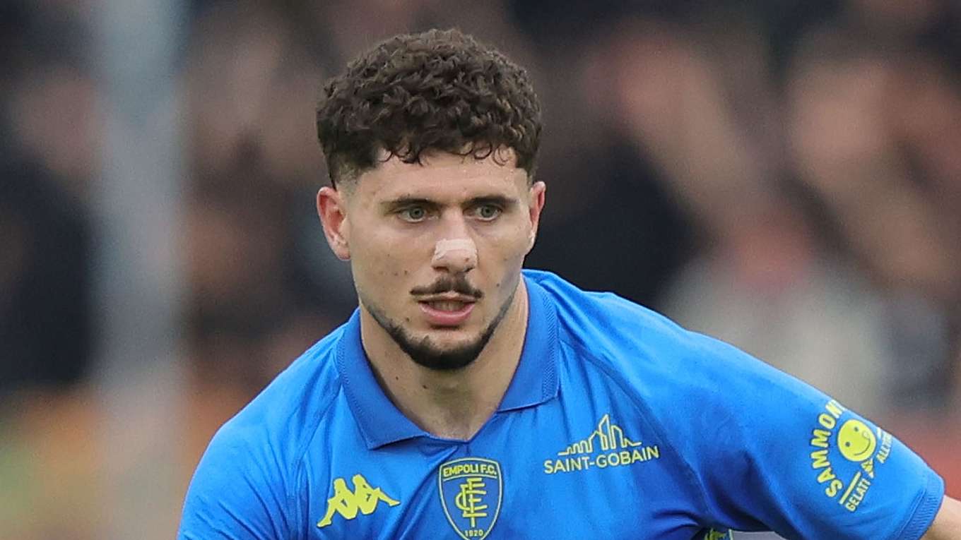 Wrexham near 'couple of signings' amid record transfer bid  