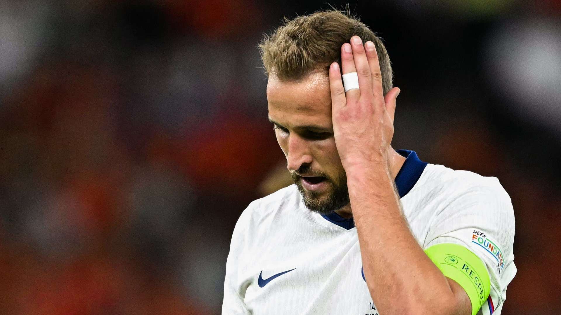England captain Kane told why he is not a ‘great leader’  