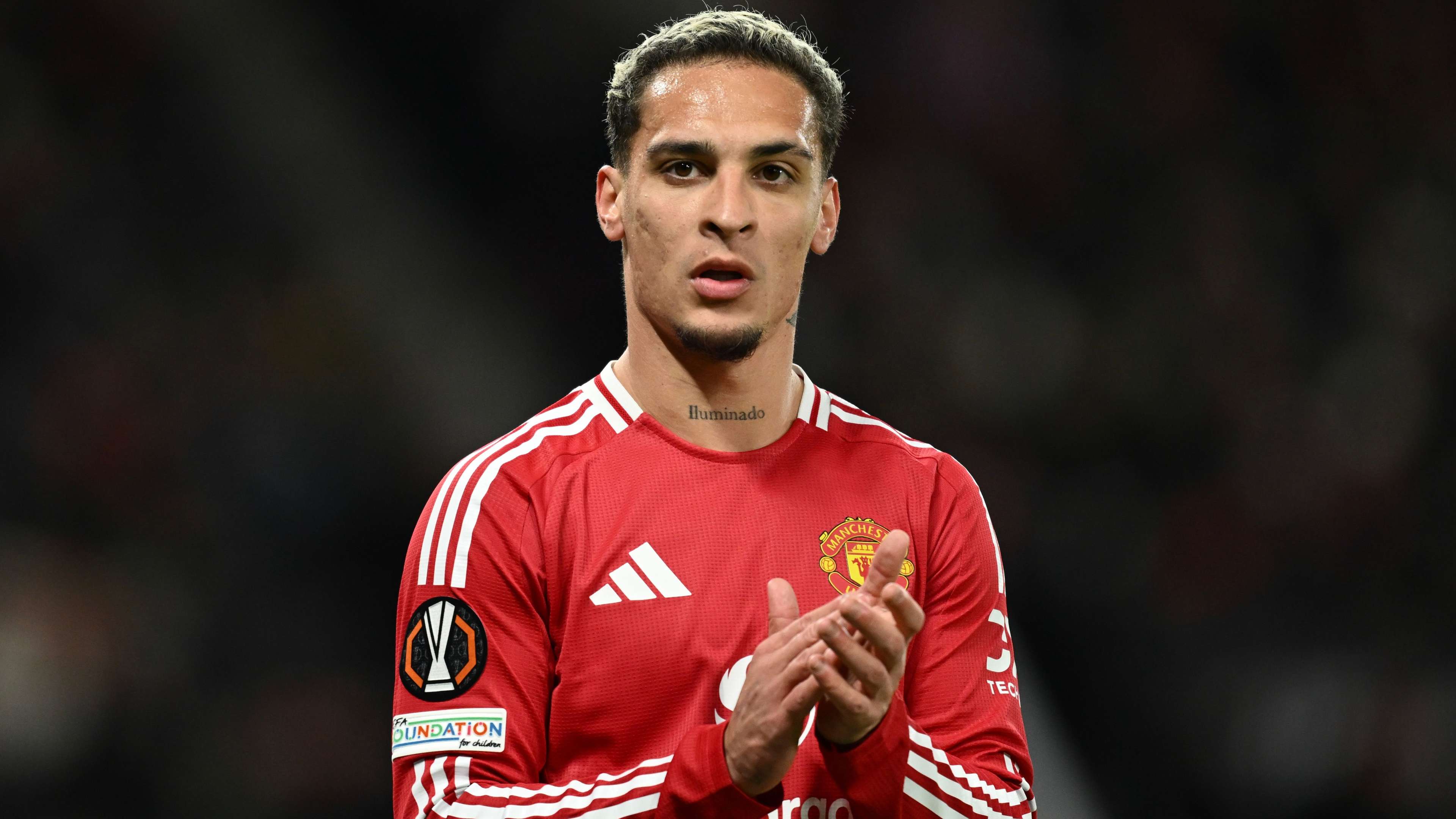 Antony open to new Man Utd contract to boost Betis hopes  