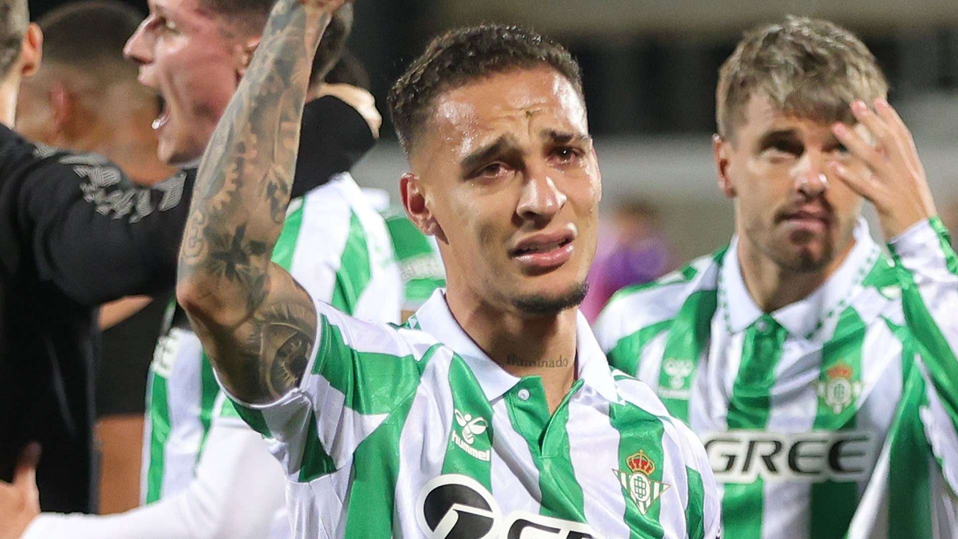 Confusion reigns as Real Betis withdrew Antony offer  