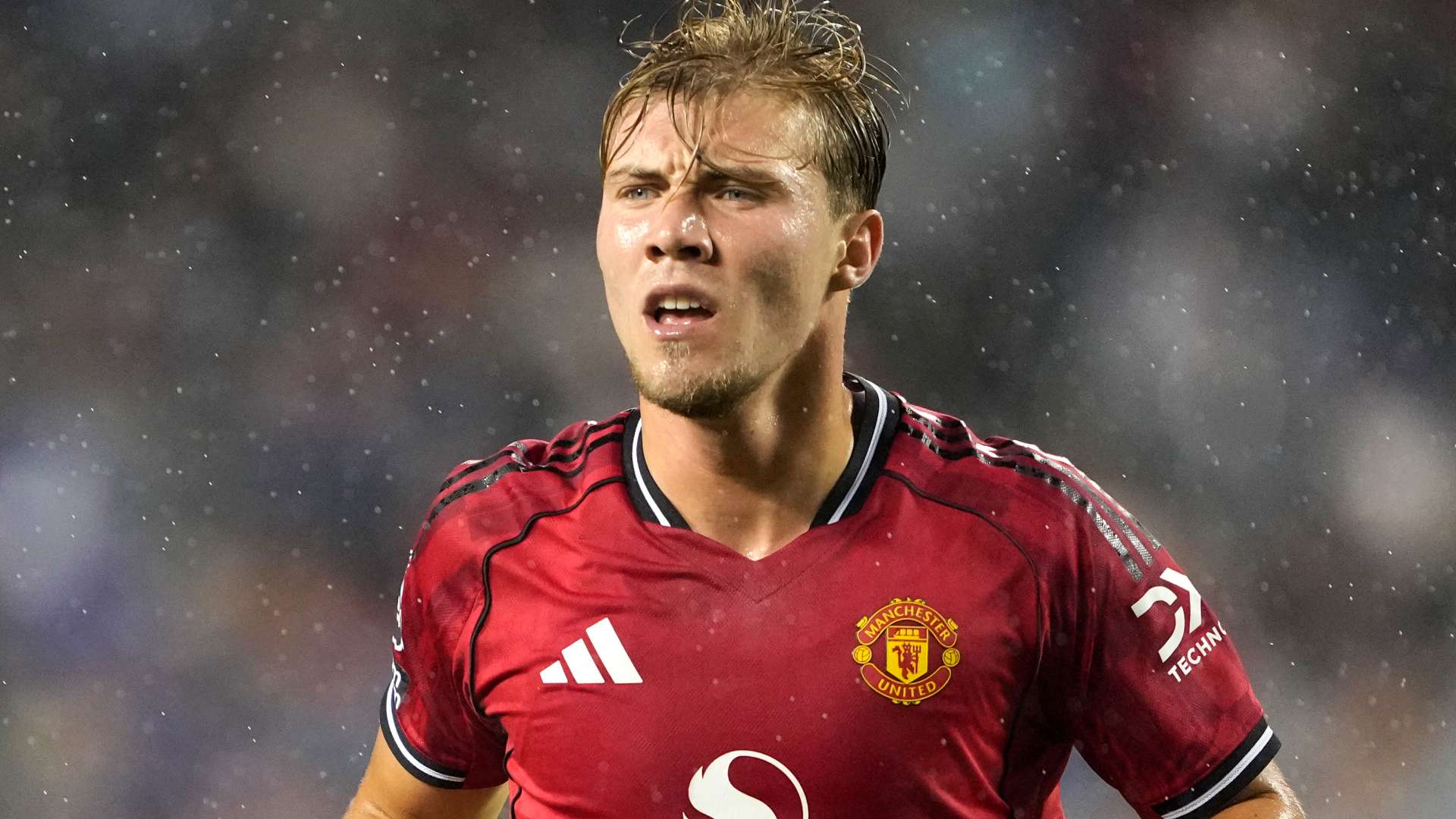 'Consequence for being sh*t!' - Hojlund dropped for Arsenal opener  