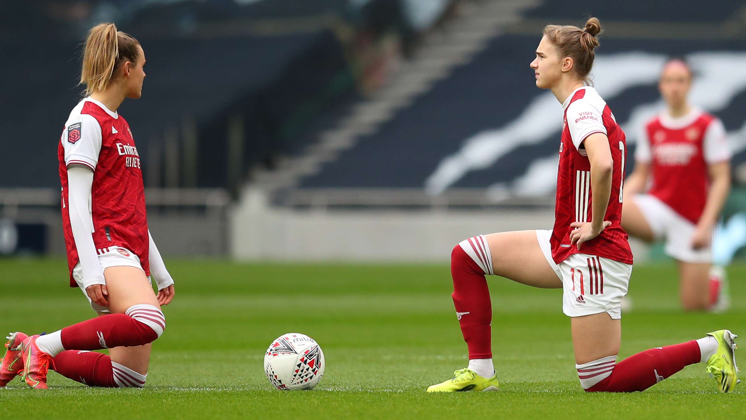 WSL teams to continue taking knee after Carter abuse at Euros  