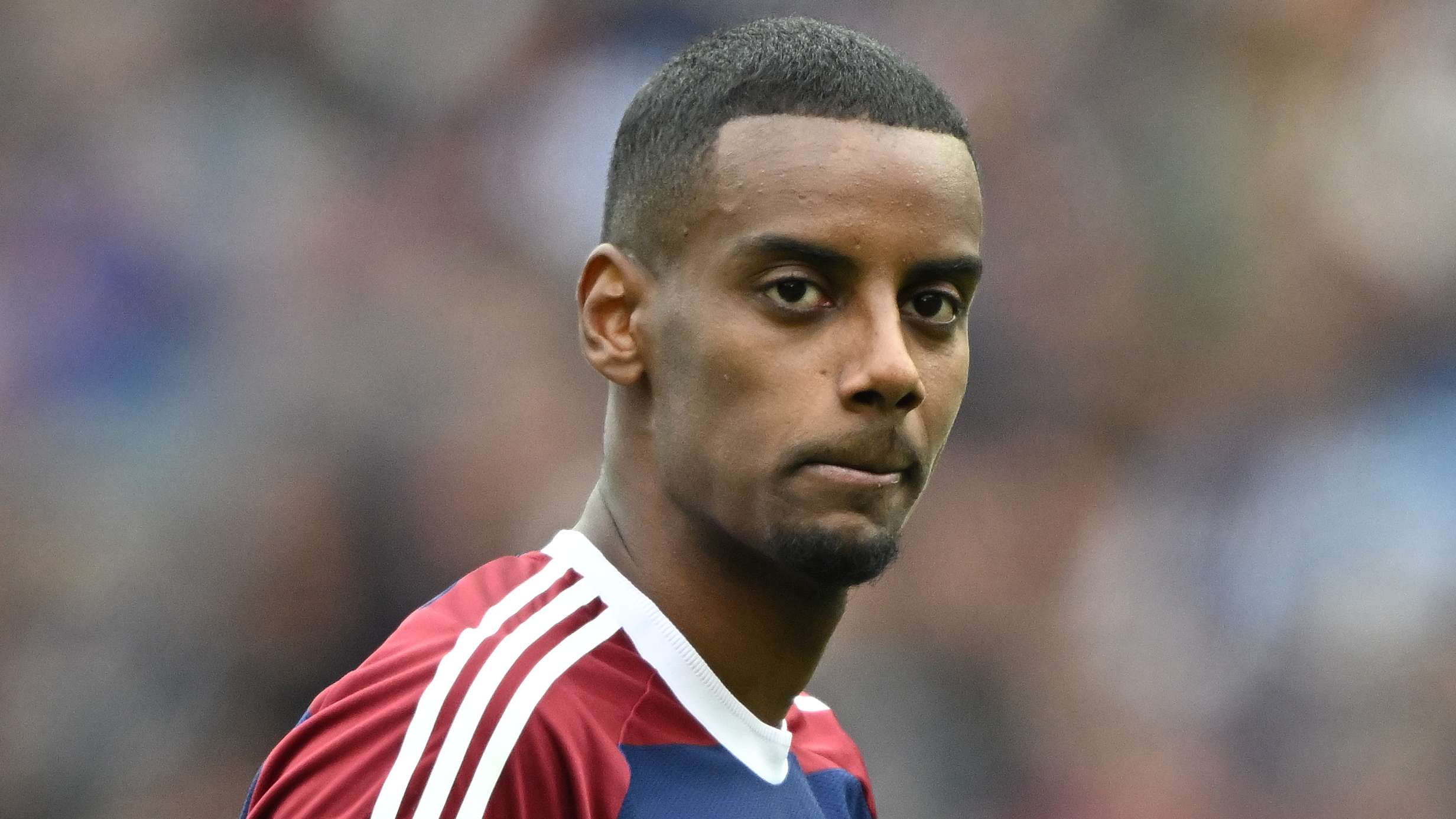 Newcastle issue defiant response to Isak's 'broken promises' claim  