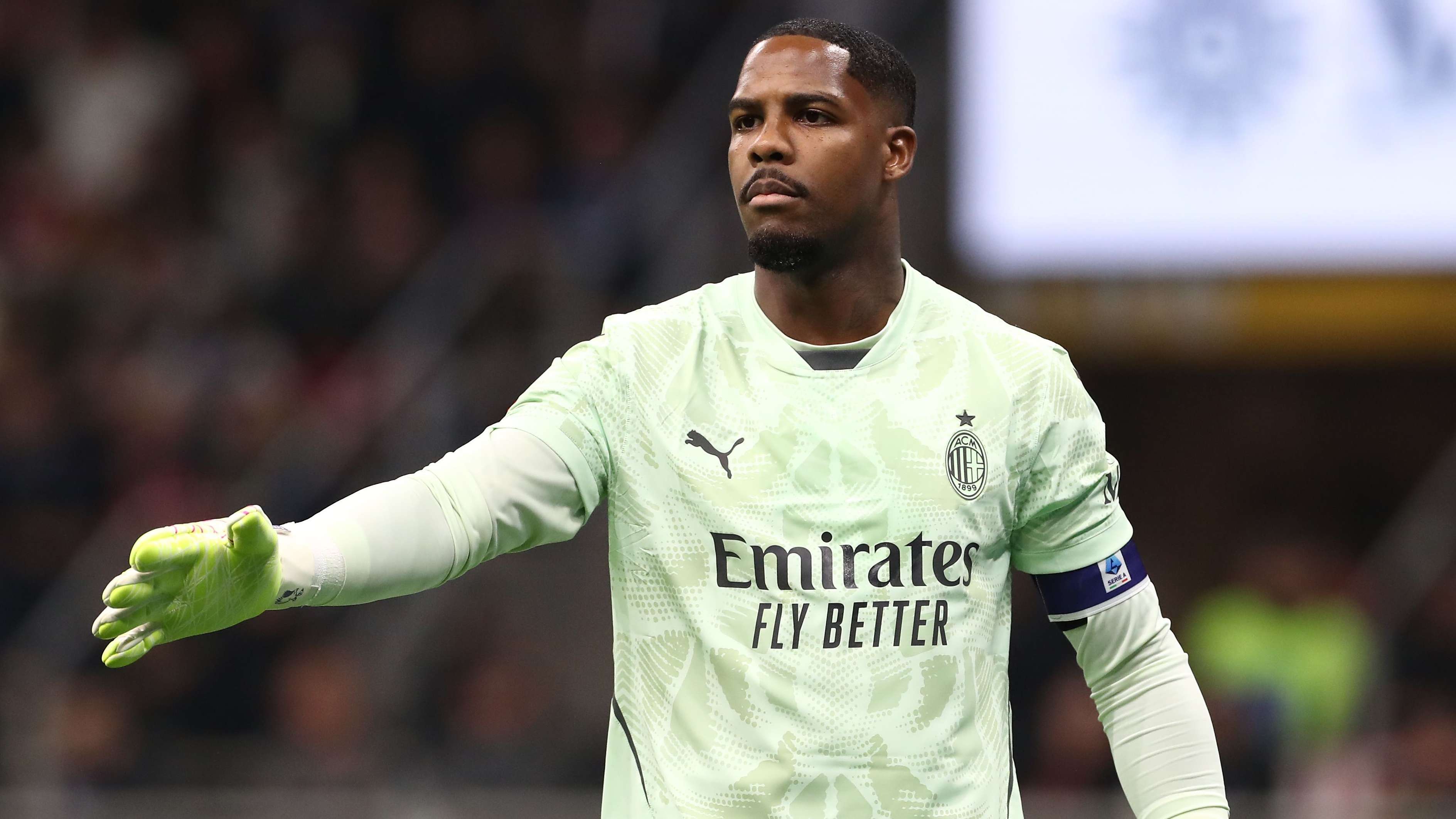 Maignan set for Milan exit after contract collapse  