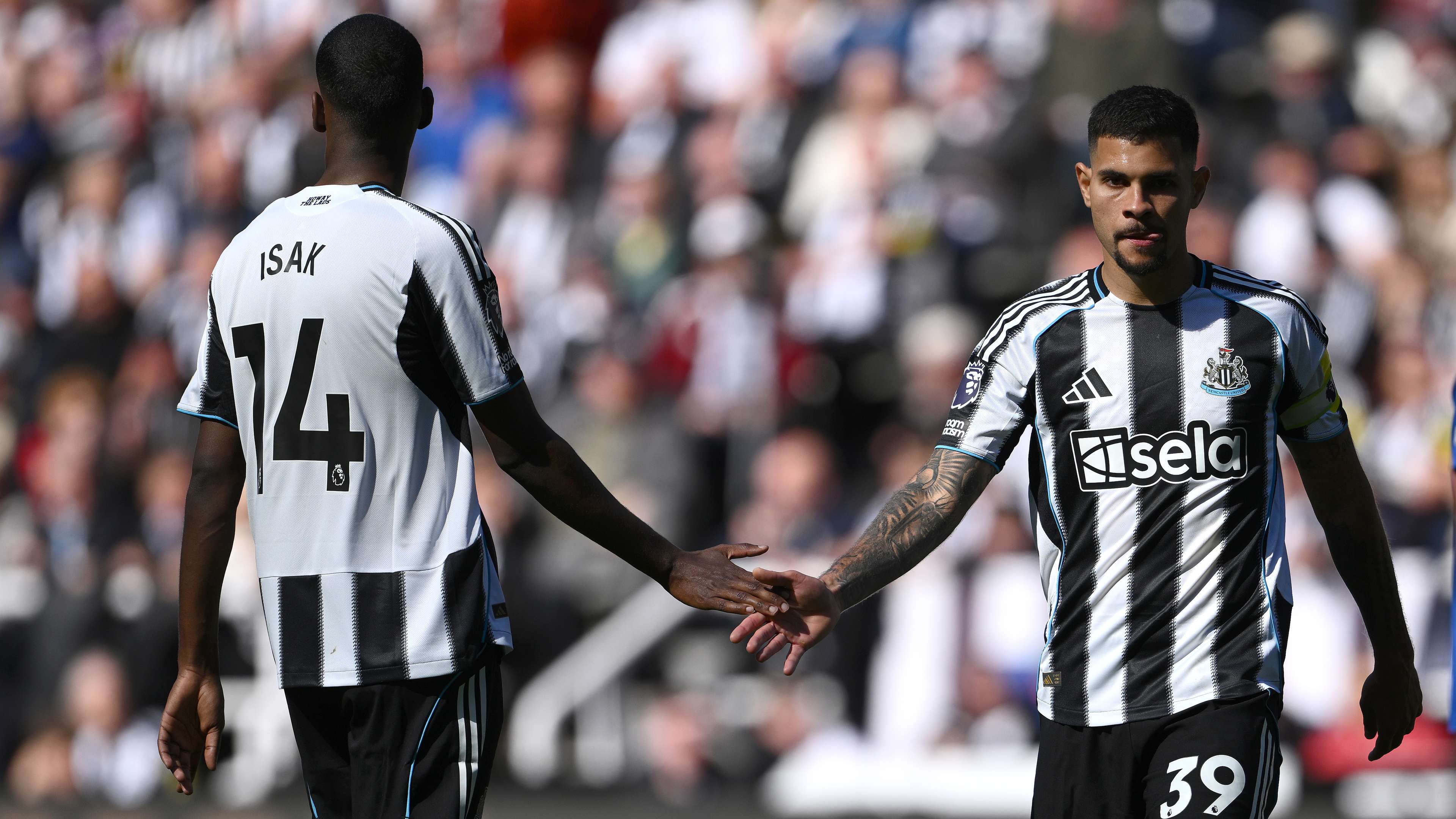 Guimaraes tells Newcastle how to avoid repeat of Isak saga  
