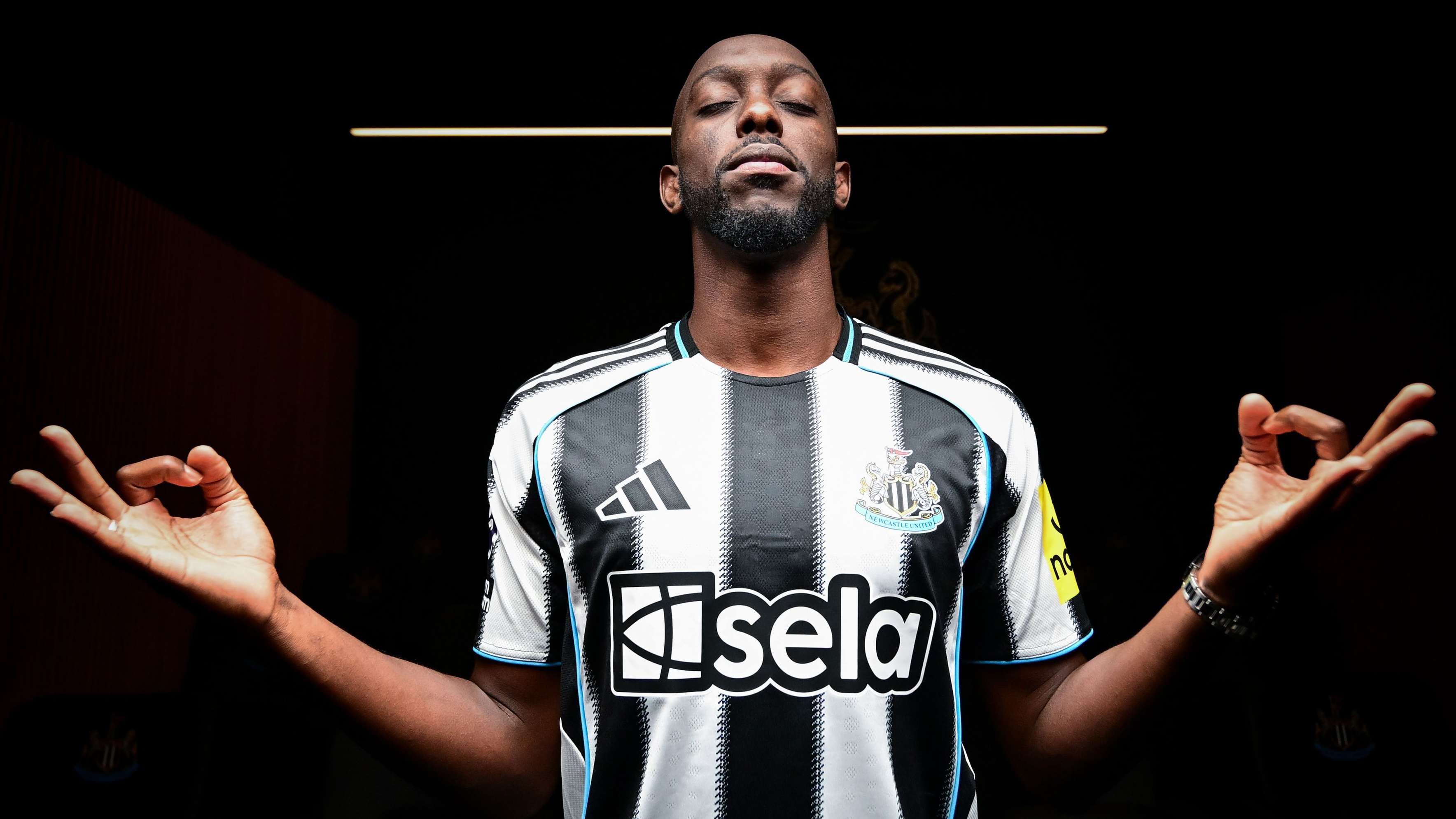 Huge Newcastle blow as Wissa ruled out 'indefinitely'  