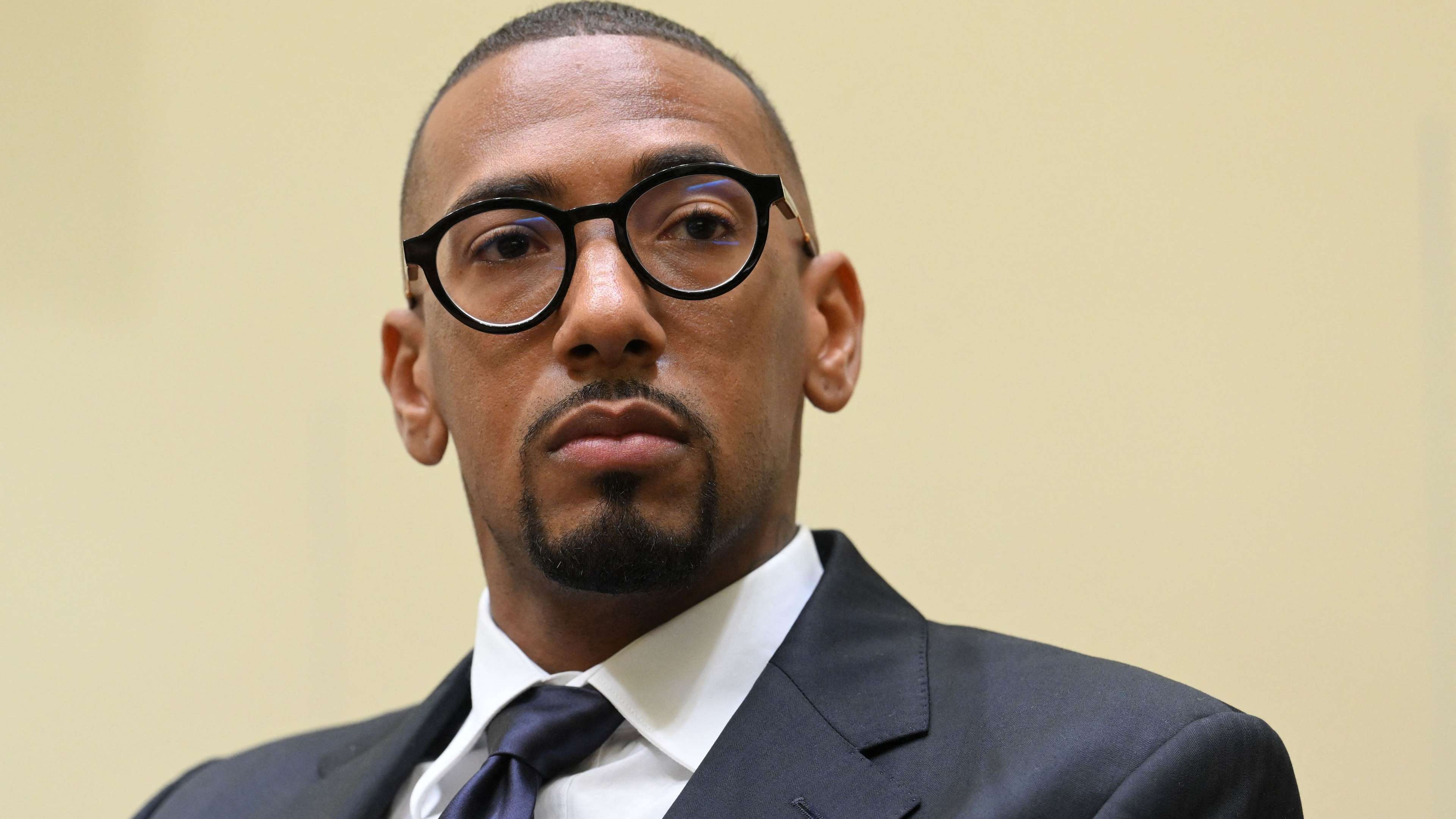 Bayern cancel Boateng internship after fan protest  