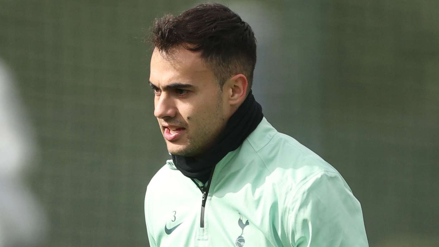 Ex-Tottenham & Man Utd defender in shock talks to join Inter Miami  