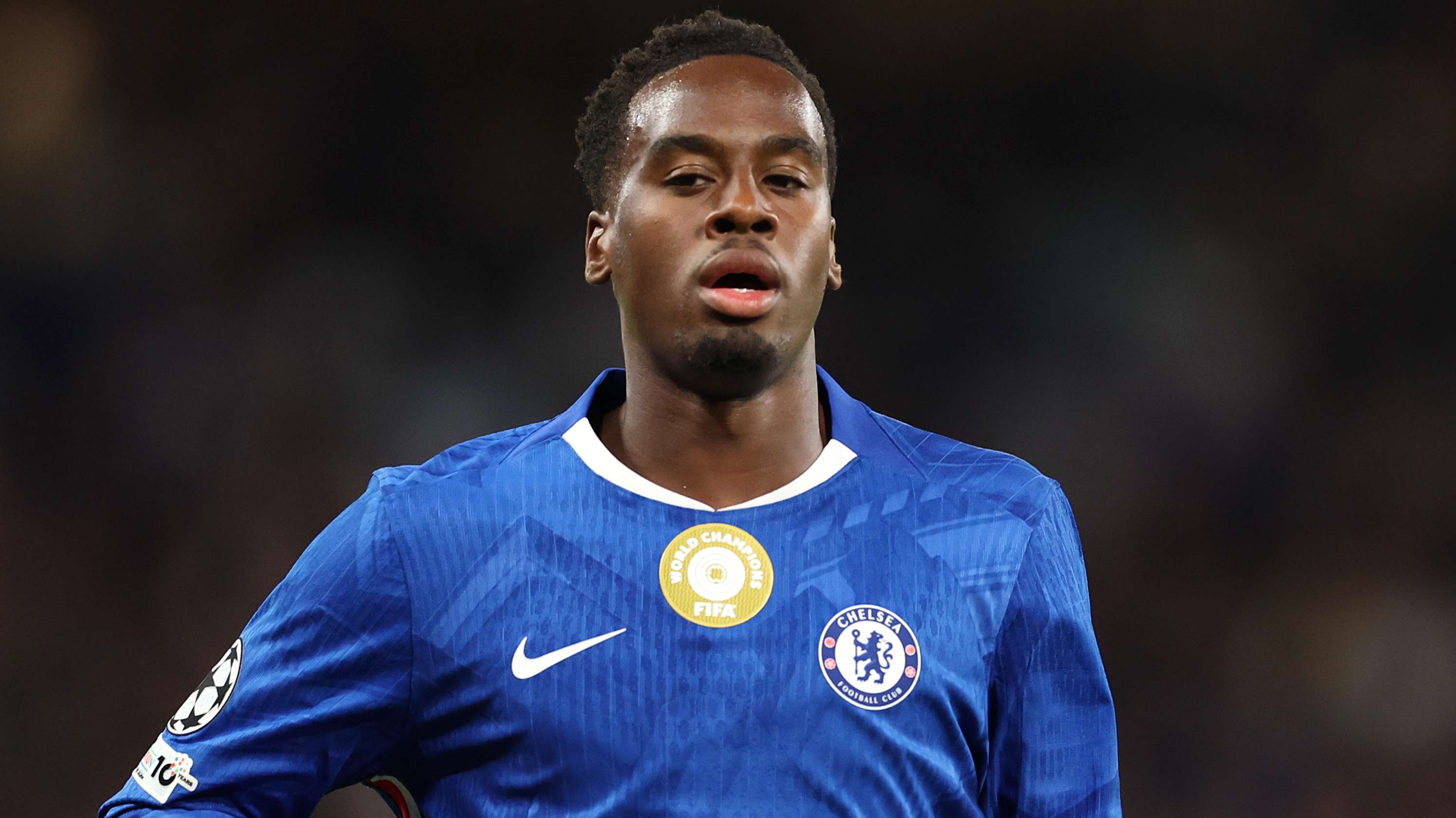 Gittens told how to win over fans by ex-Chelsea star  