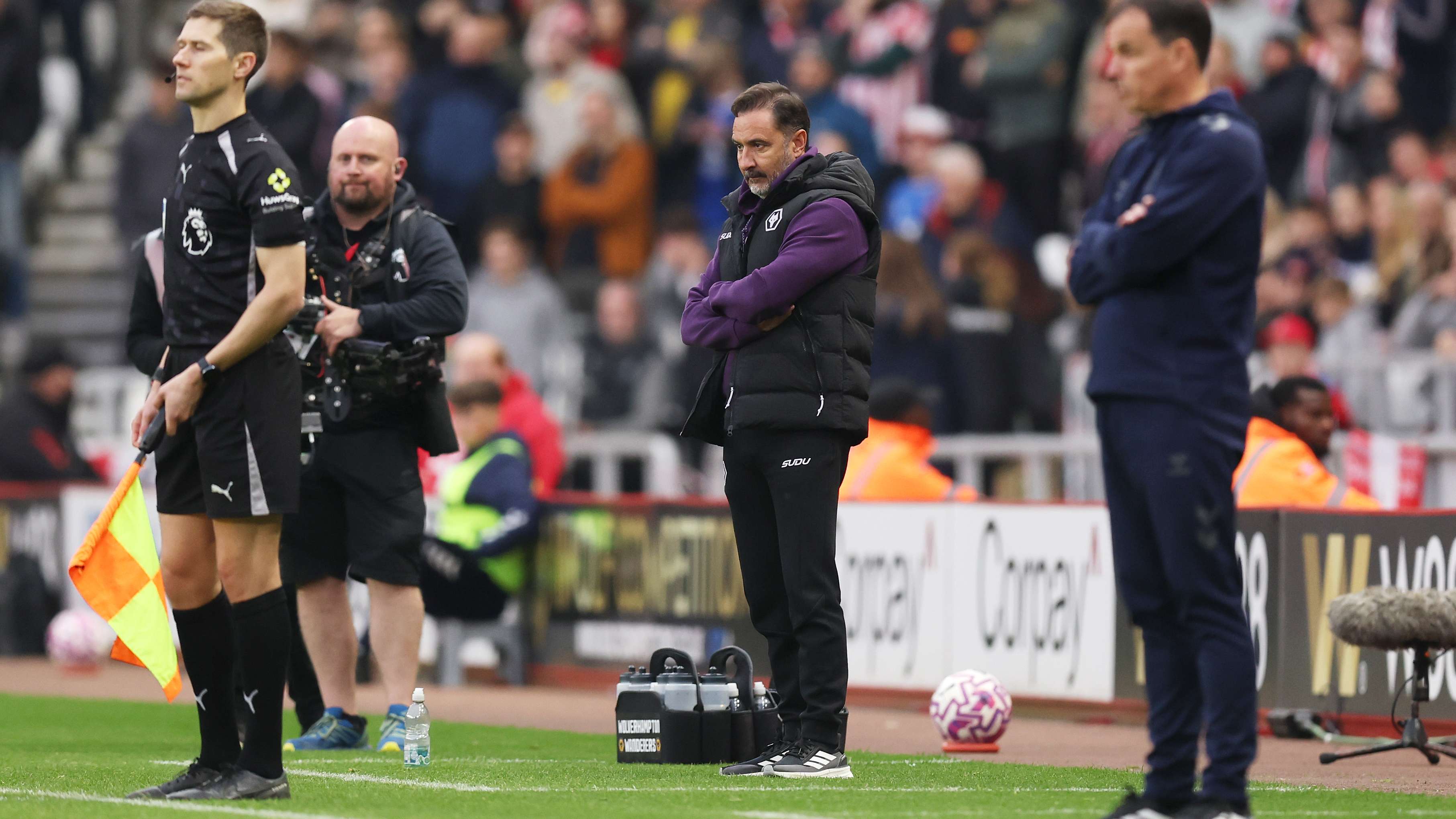 Beleaguered Premier League boss given four games to save his job  