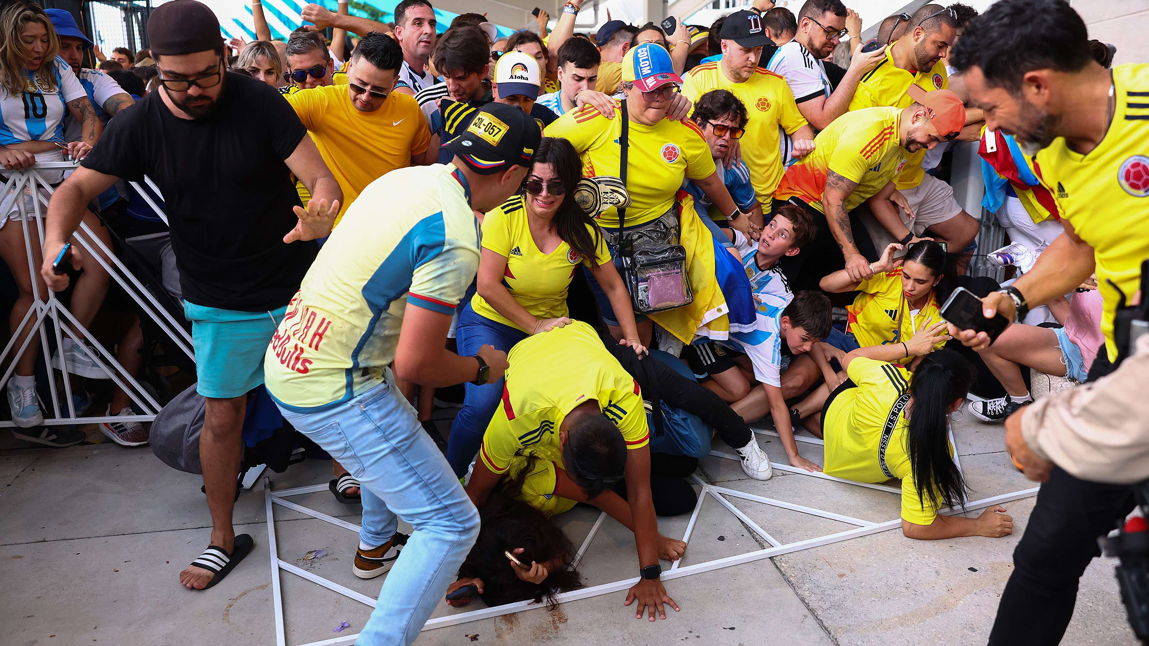 Report: Copa América organizers reach $14M settlement with fans  