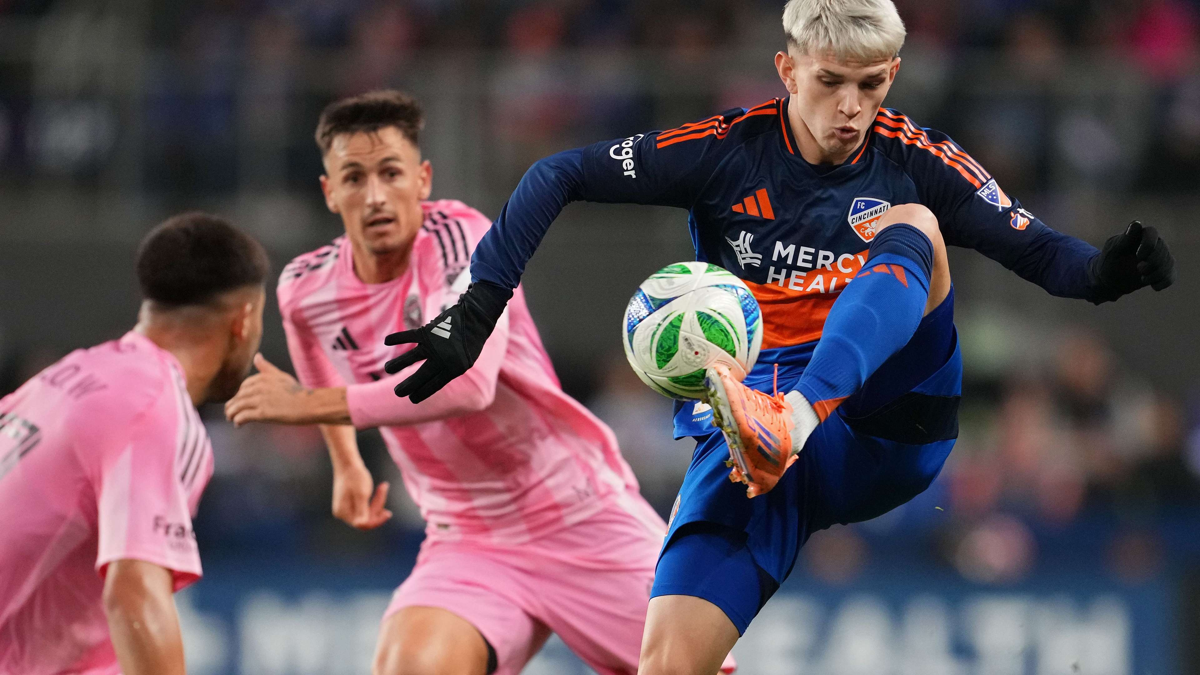 Monterrey reportedly push ahead in talks to land FCC's Orellano  