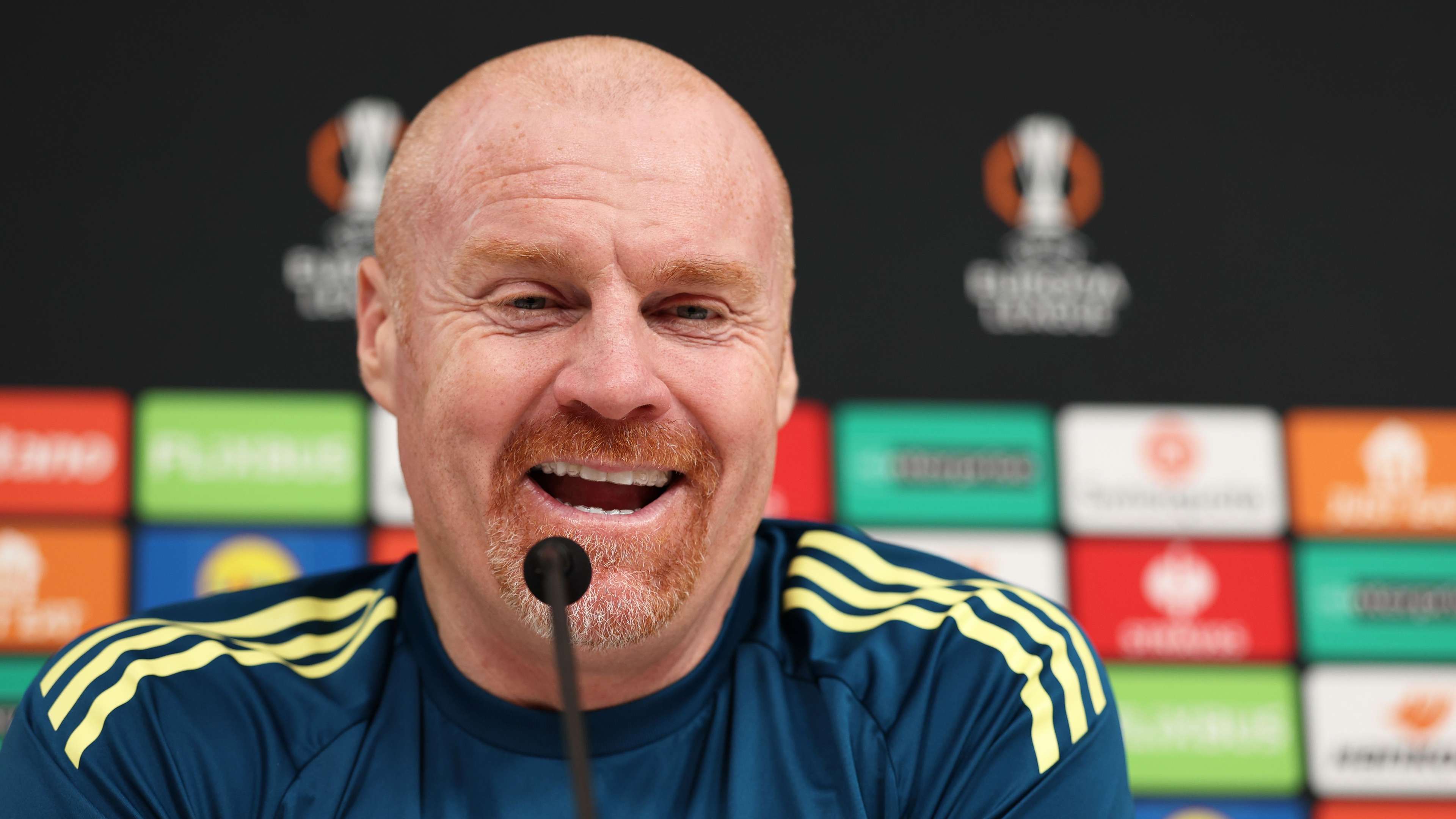 Dyche laughs off Spurs rumours after pub encounter  