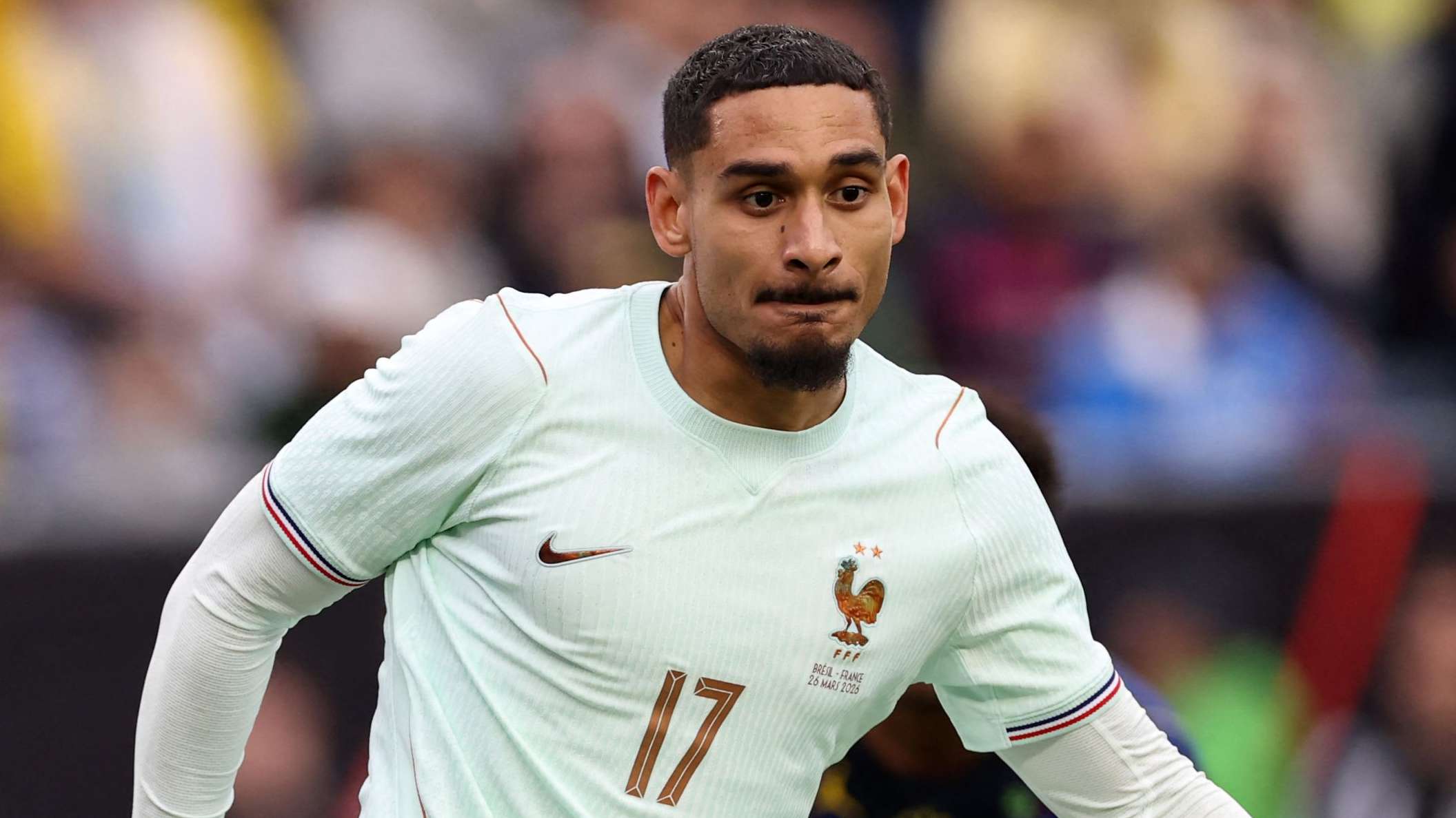 Liverpool & Chelsea join race for Lacroix  
