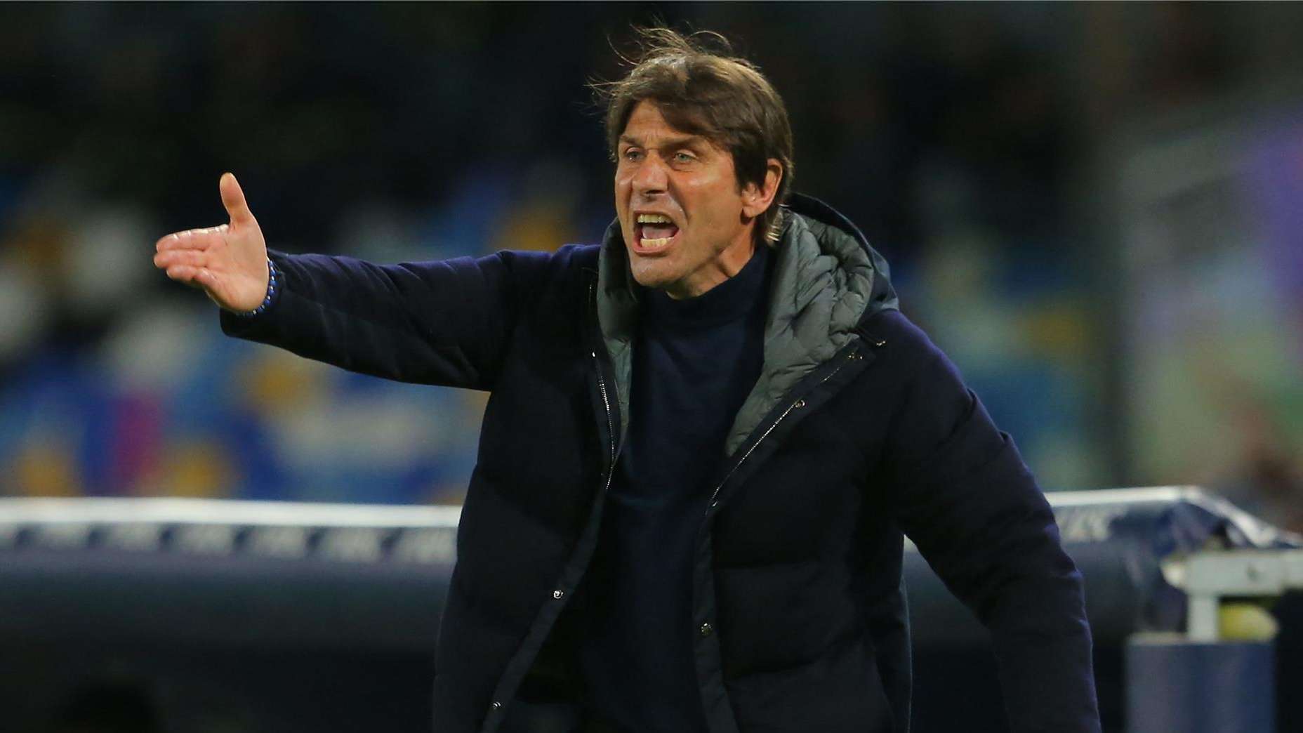 Conte threatens Italian journalists over 'national team training'  