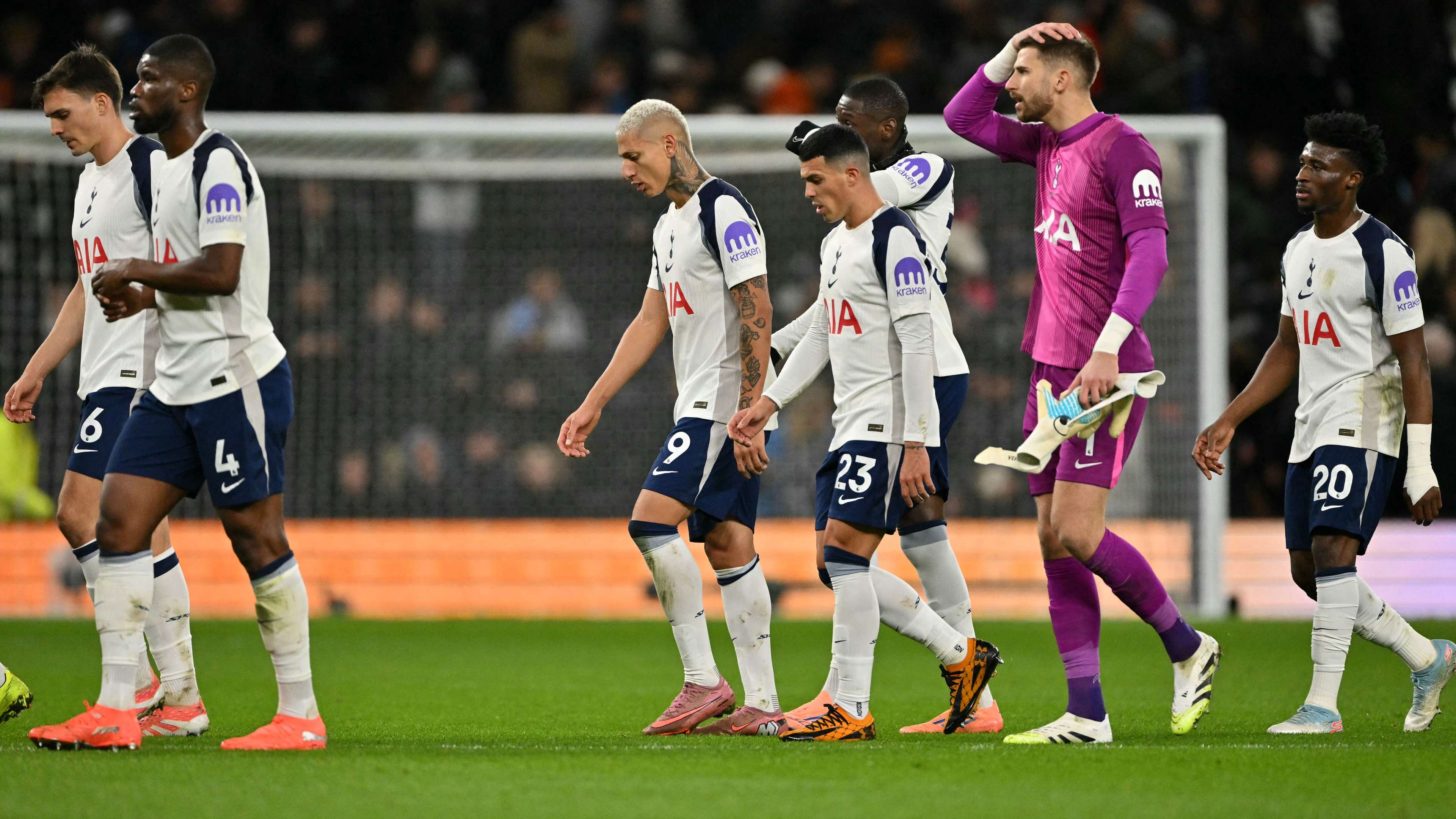 Tottenham star agrees personal terms on exit  