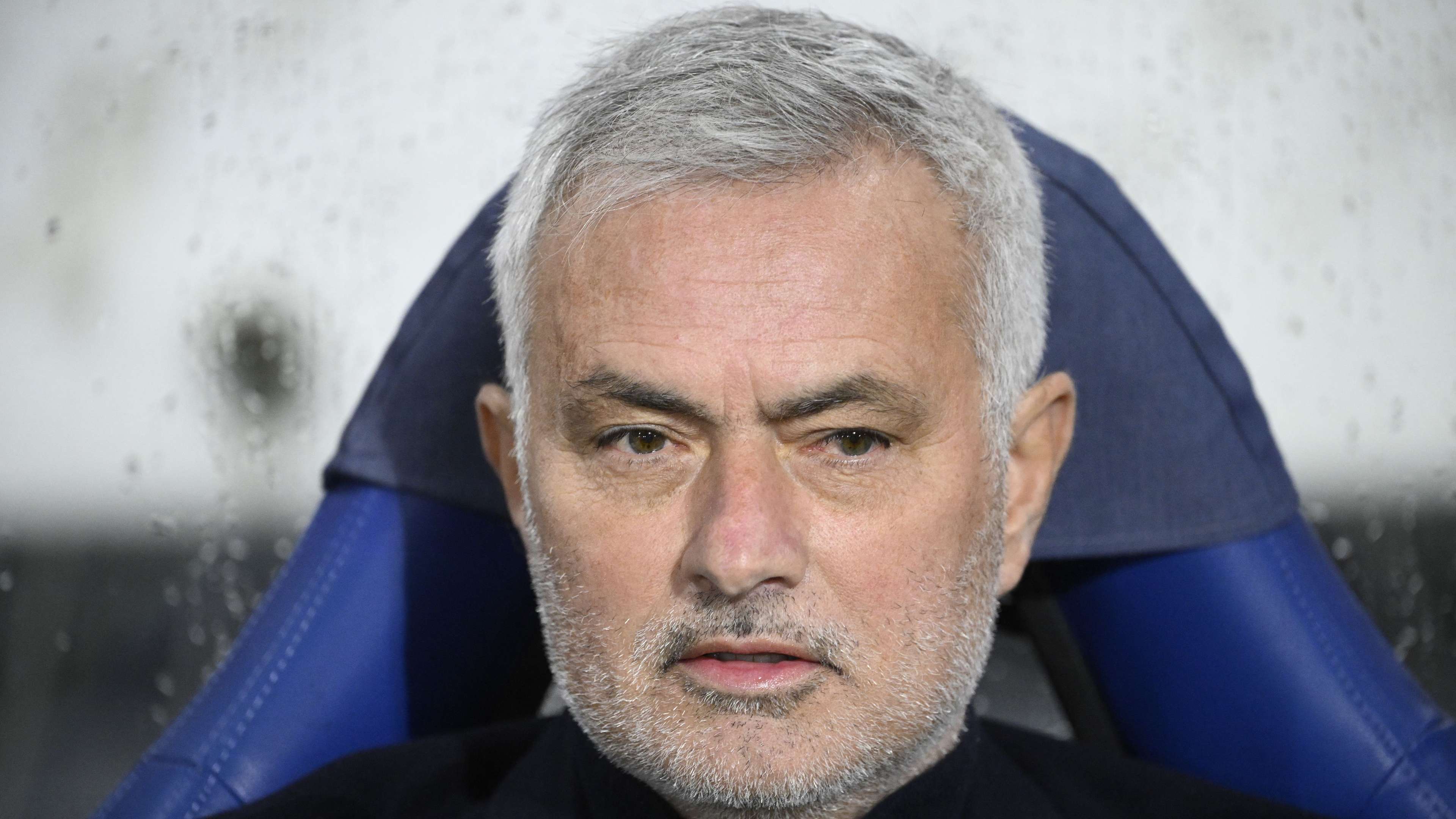 José Mourinho has reached a definitive decision about his future at Benfica  