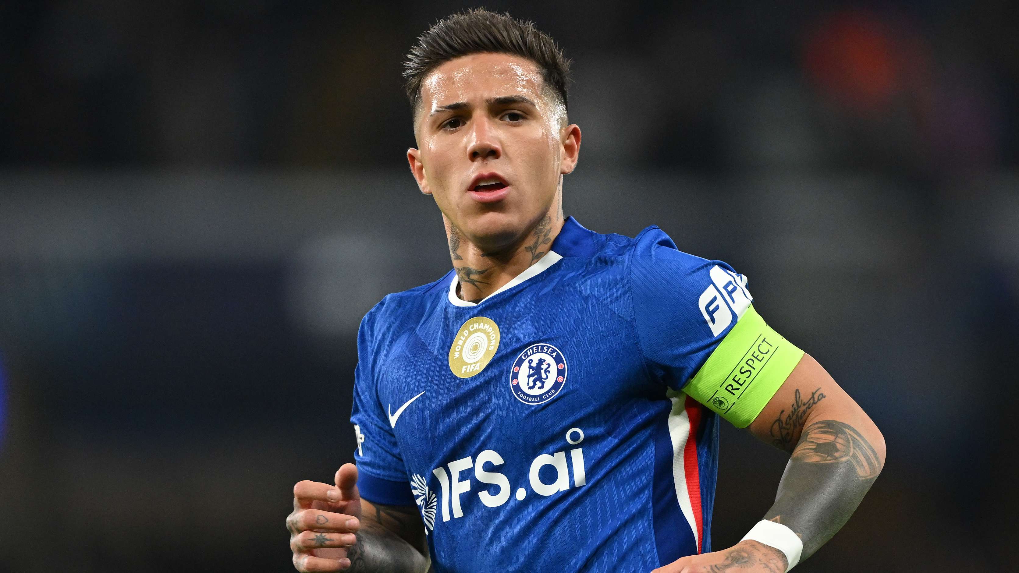 Fernandez dropped by Rosenior over Real Madrid talk  