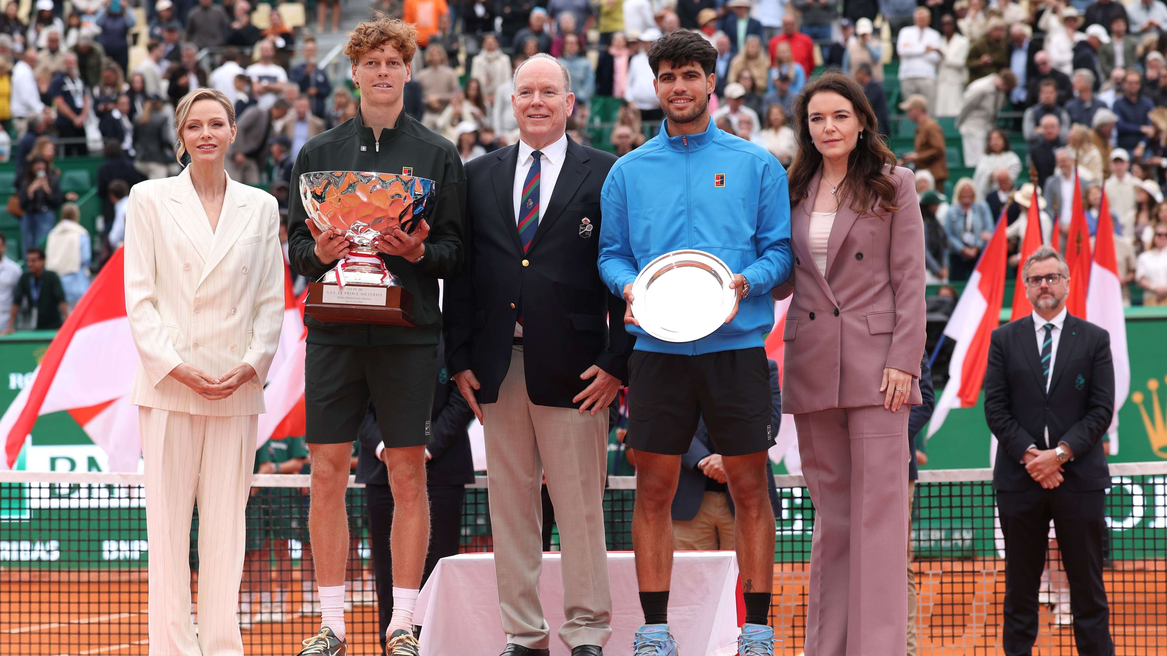 A stunning comeback… Sinner shatters Alcaraz’s clay-court legend!  