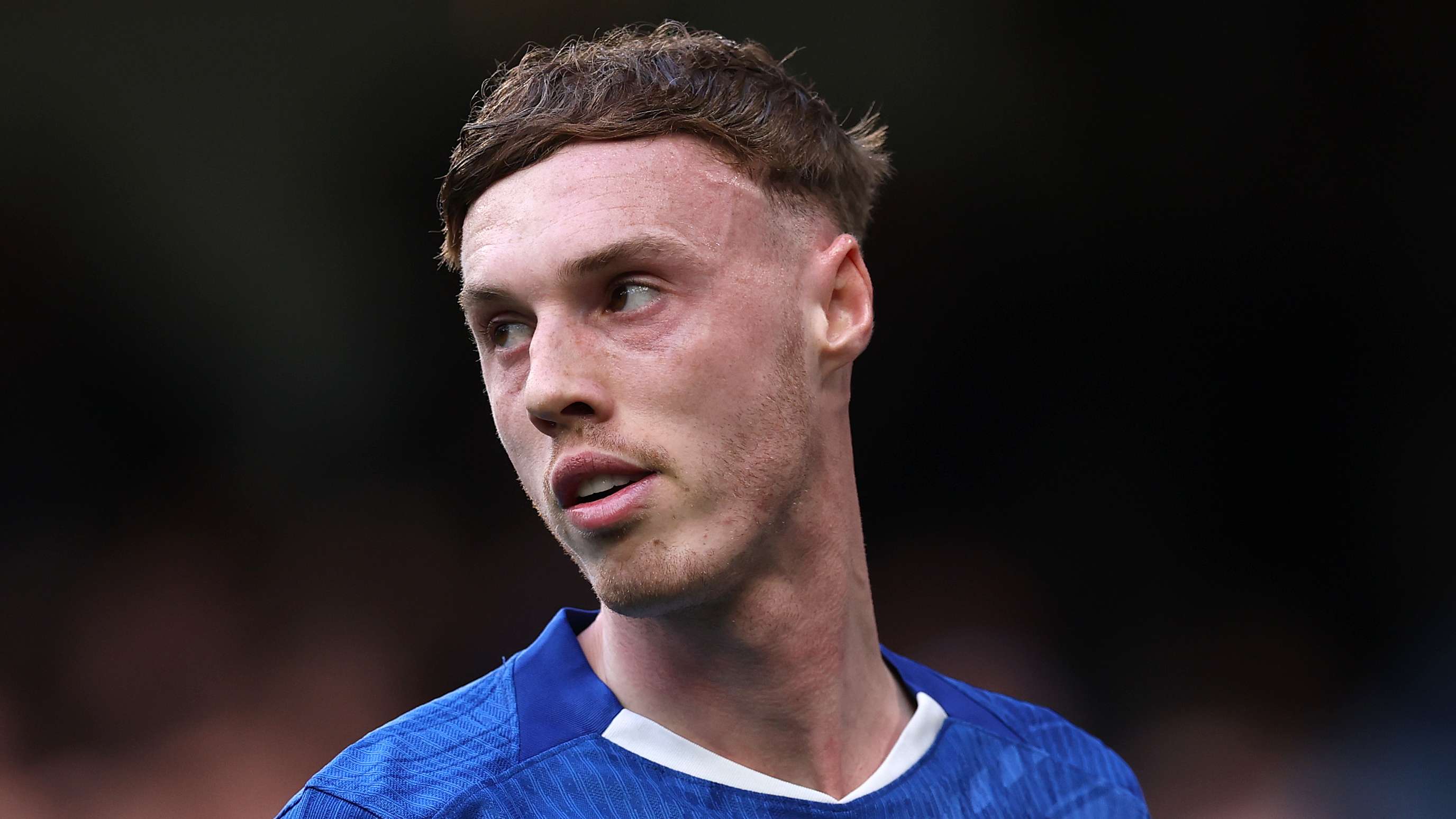 Palmer laughs off Man Utd rumours and commits to Chelsea  