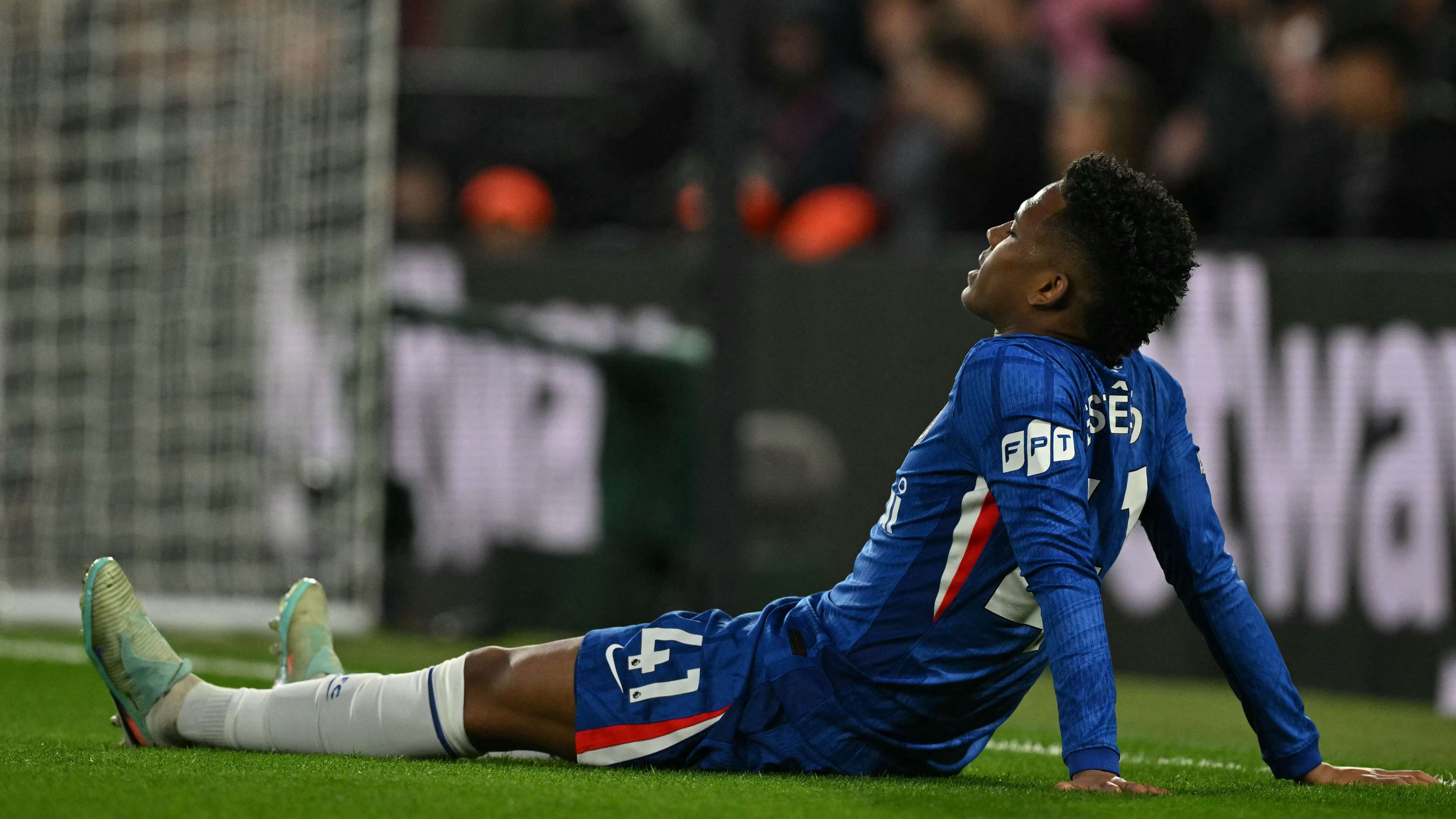 Estevao 'crying' as Rosenior reveals injury fears  