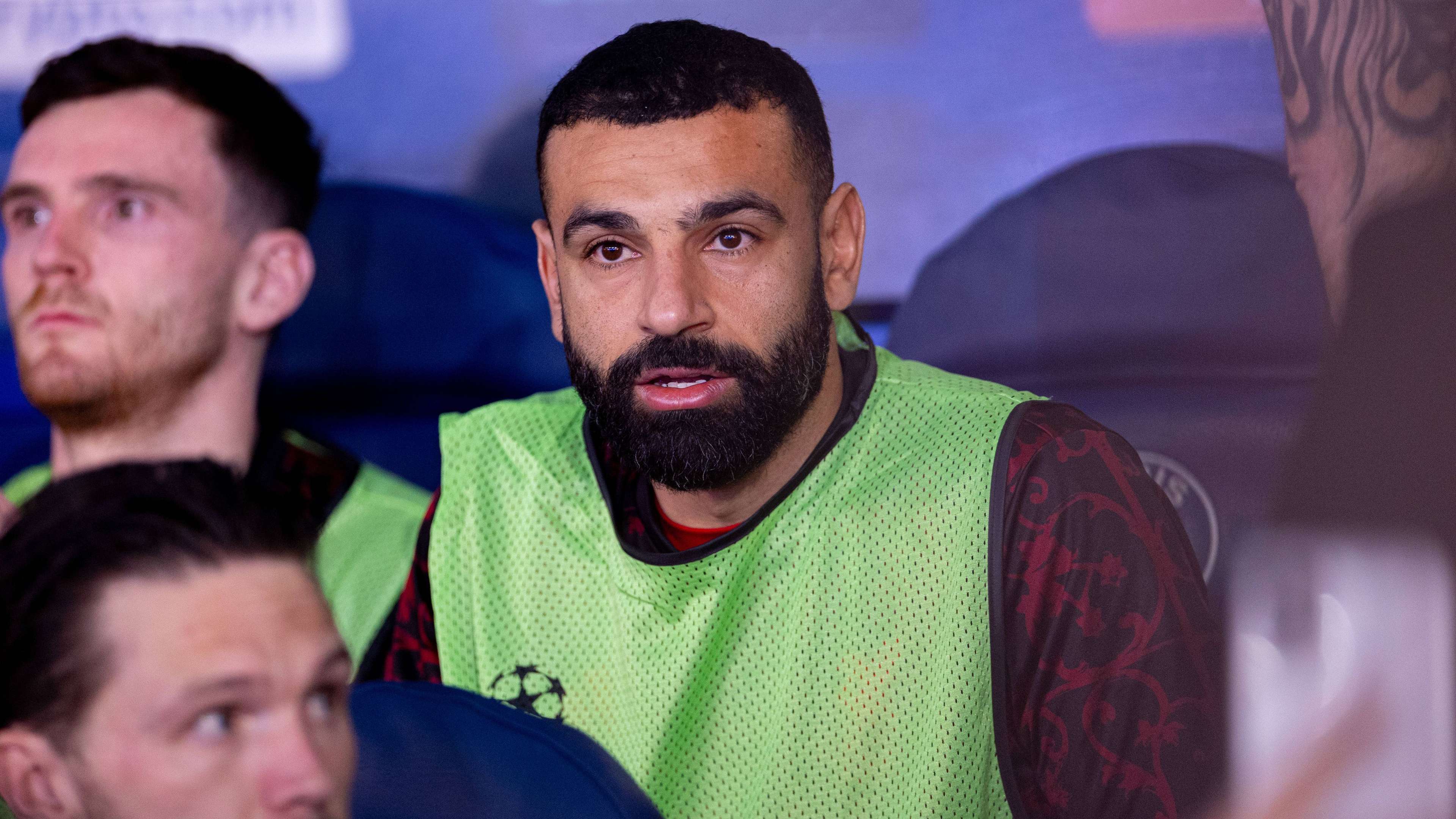 In the 79th minute of Paris Saint-Germain’s clash with Liverpool, Slot delivered a stinging, public rebuke to Salah that reverberated around the stadium and left many observers stu  
